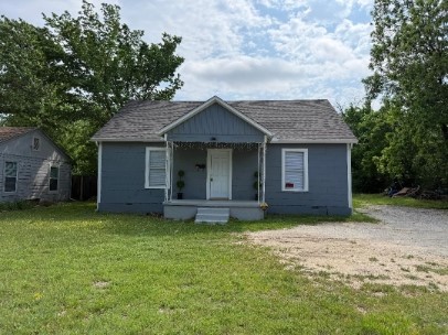 613 S Fielder Road Arlington TX 76013