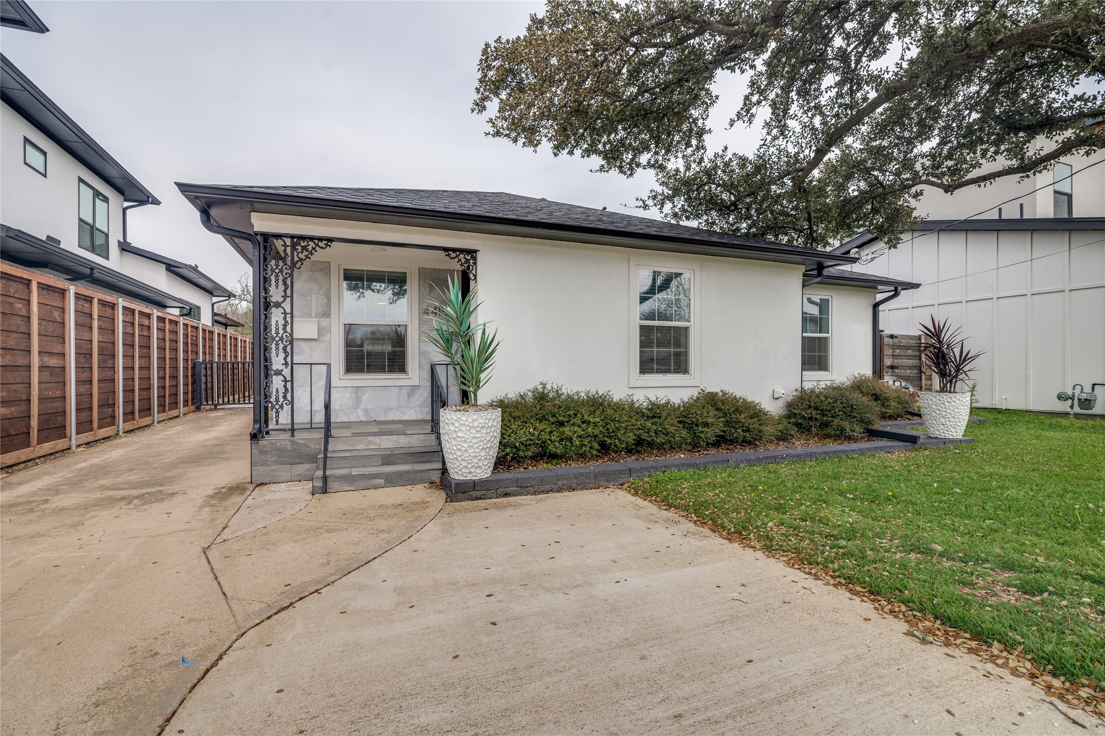 4419 Sexton Lane Dallas TX 75229