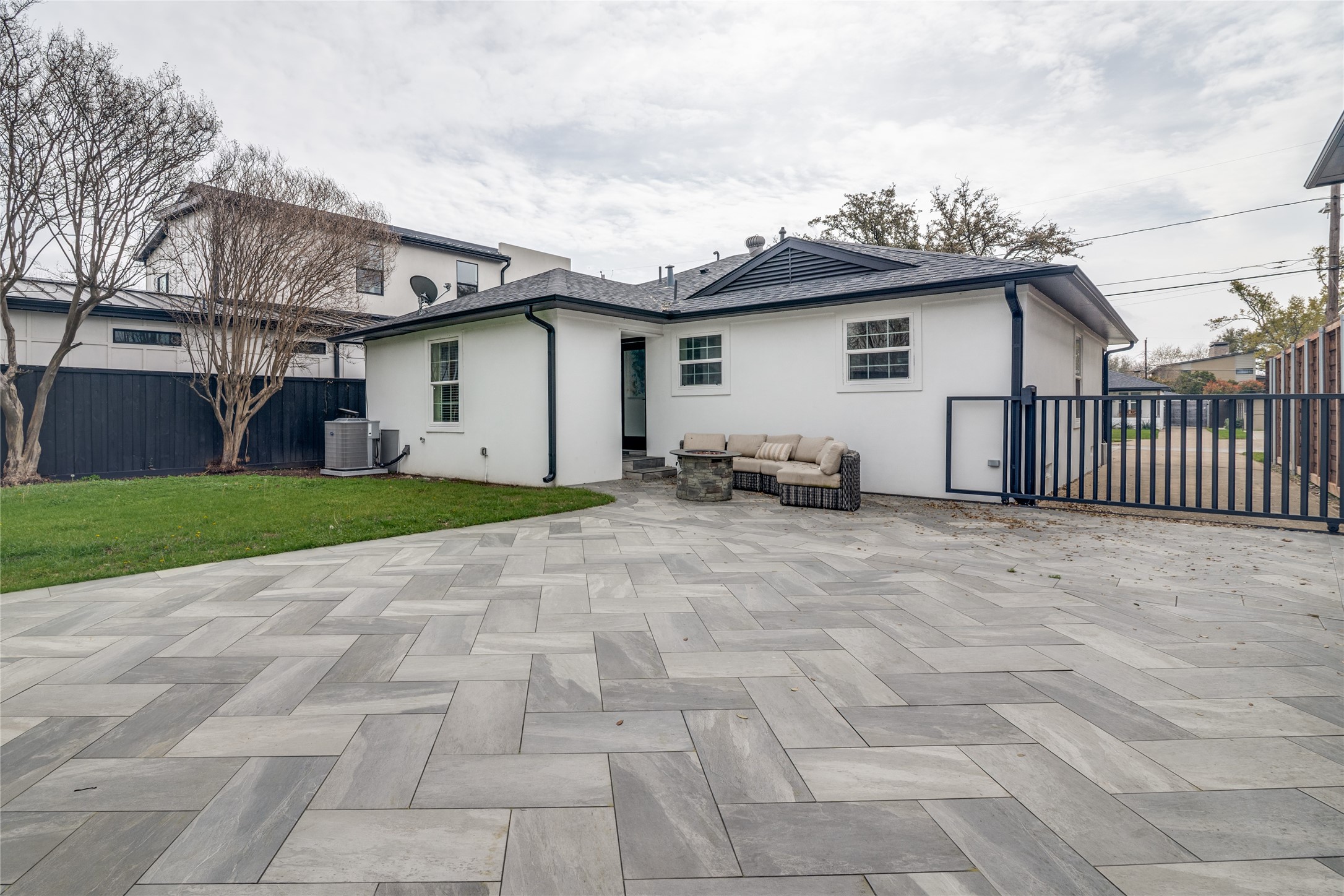 4419 Sexton Lane Dallas TX 75229