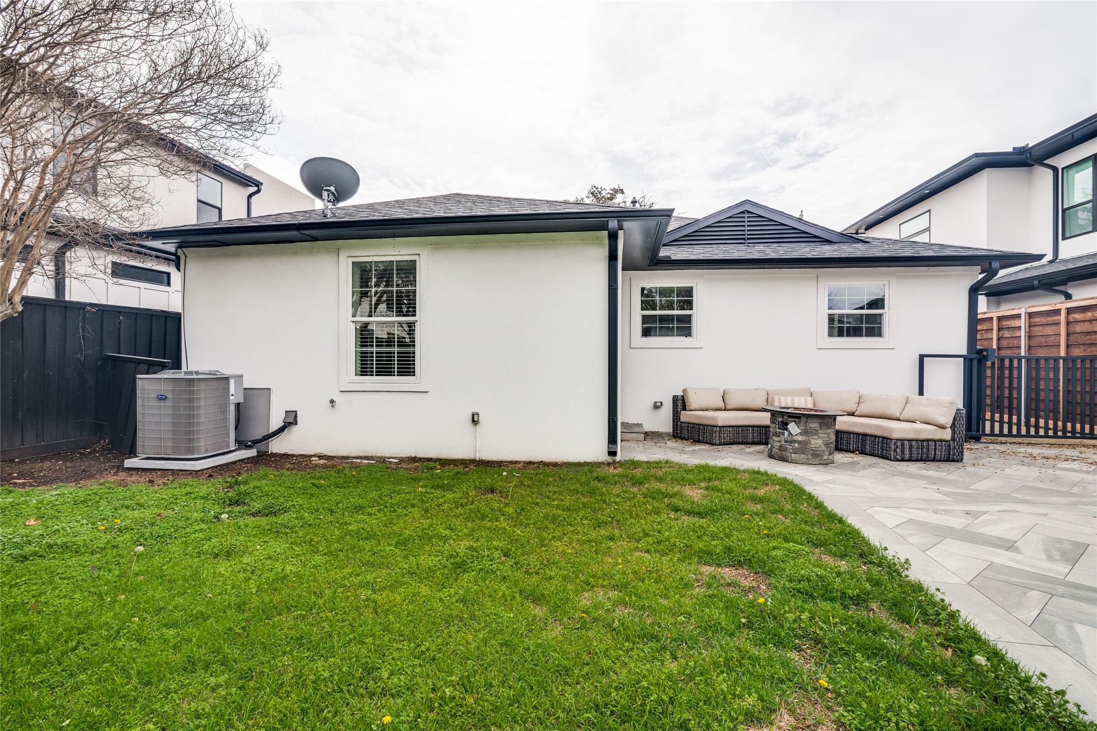 4419 Sexton Lane Dallas TX 75229