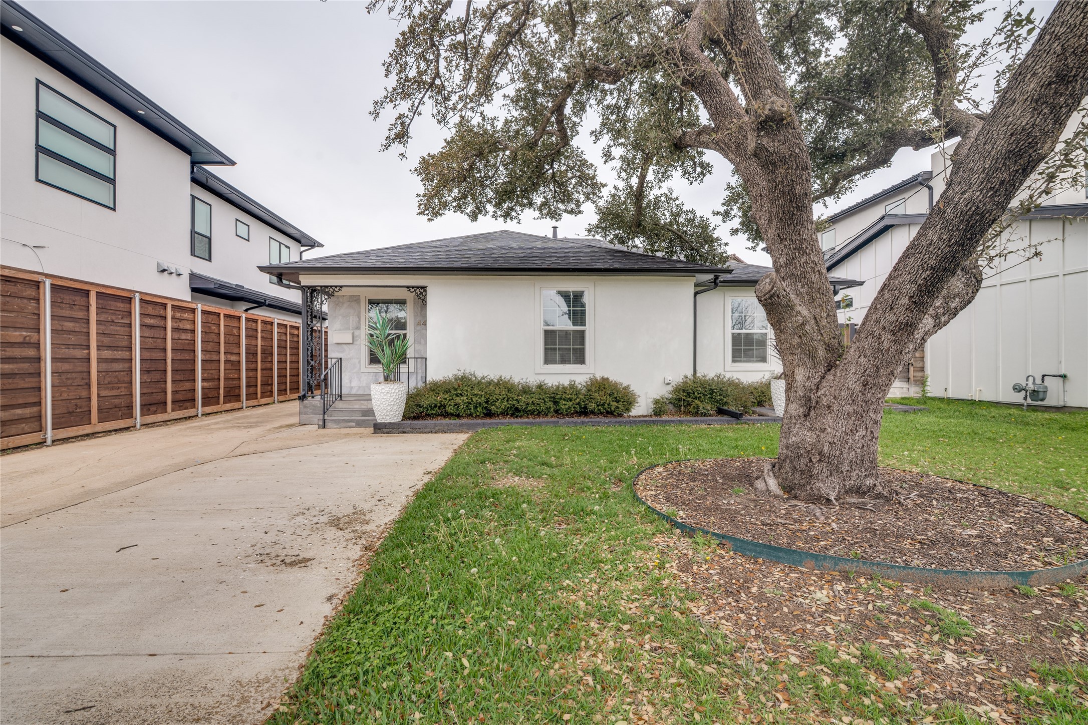 4419 Sexton Lane Dallas TX 75229
