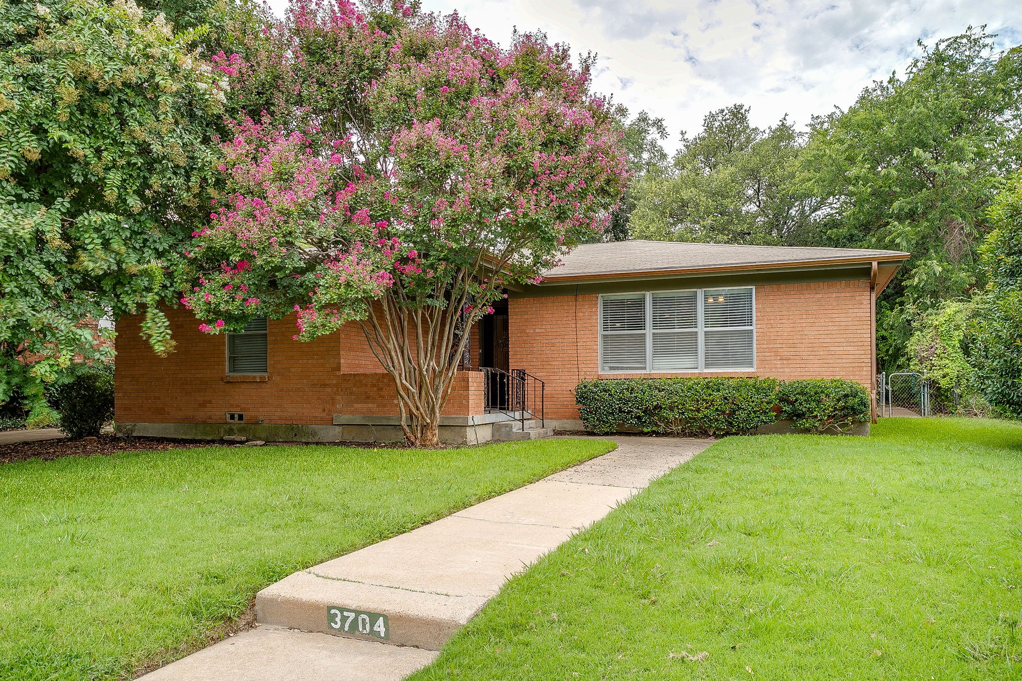3704 Jeanette Drive Fort Worth TX 76109