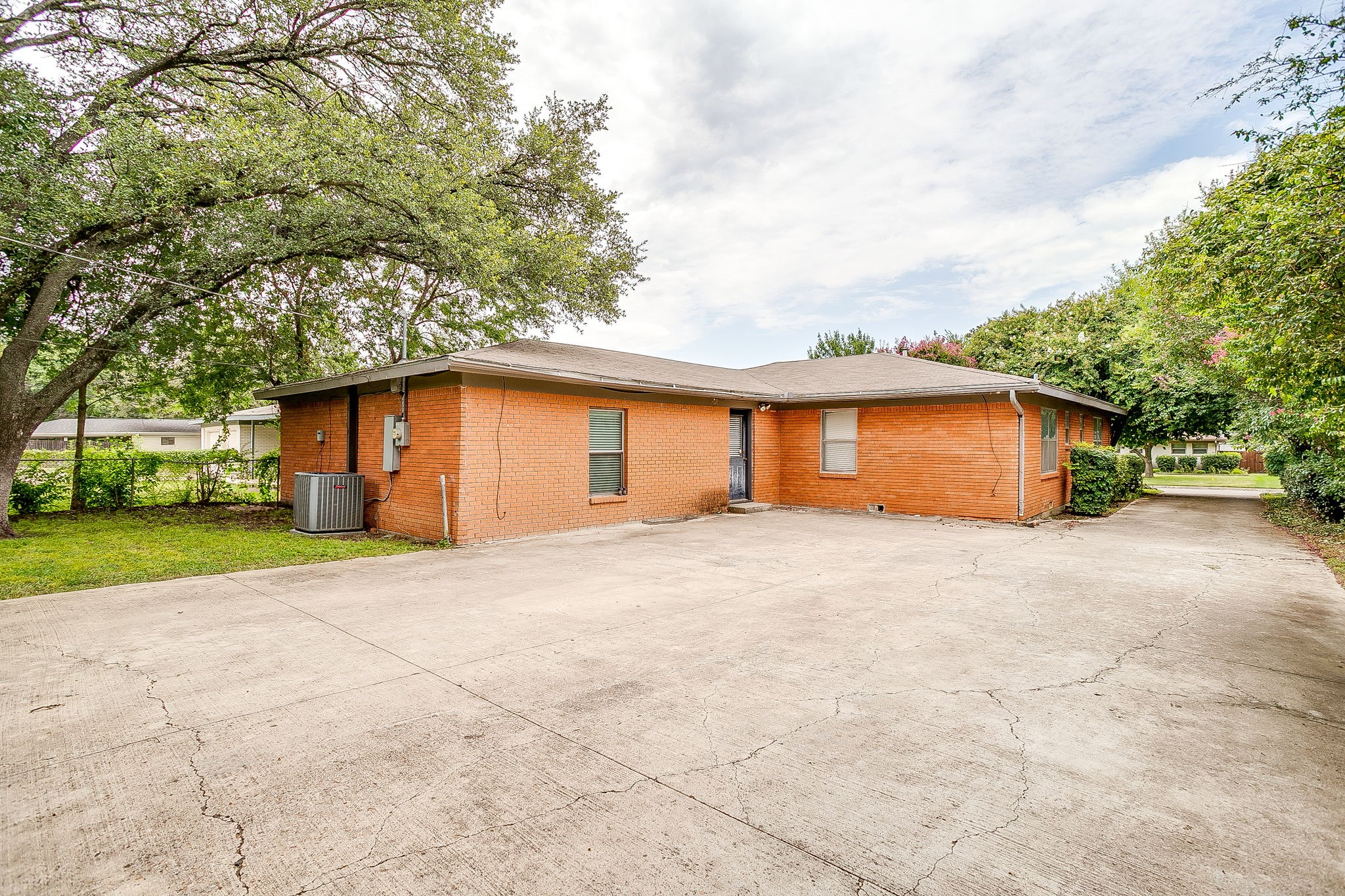 3704 Jeanette Drive Fort Worth TX 76109