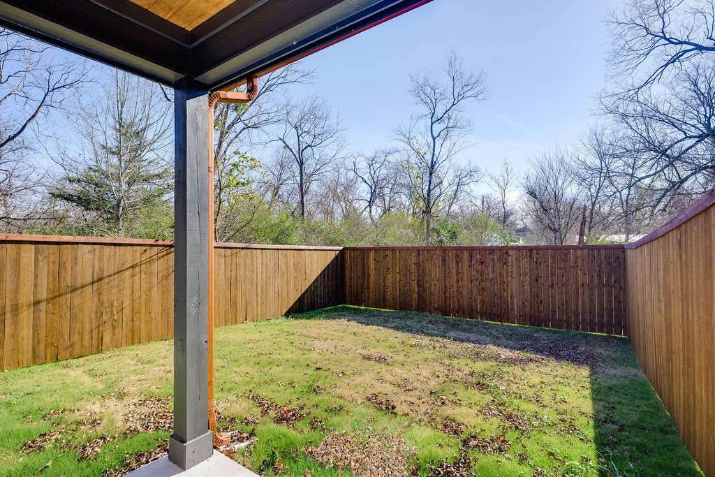 1313 Hunt Commerce TX 75428
