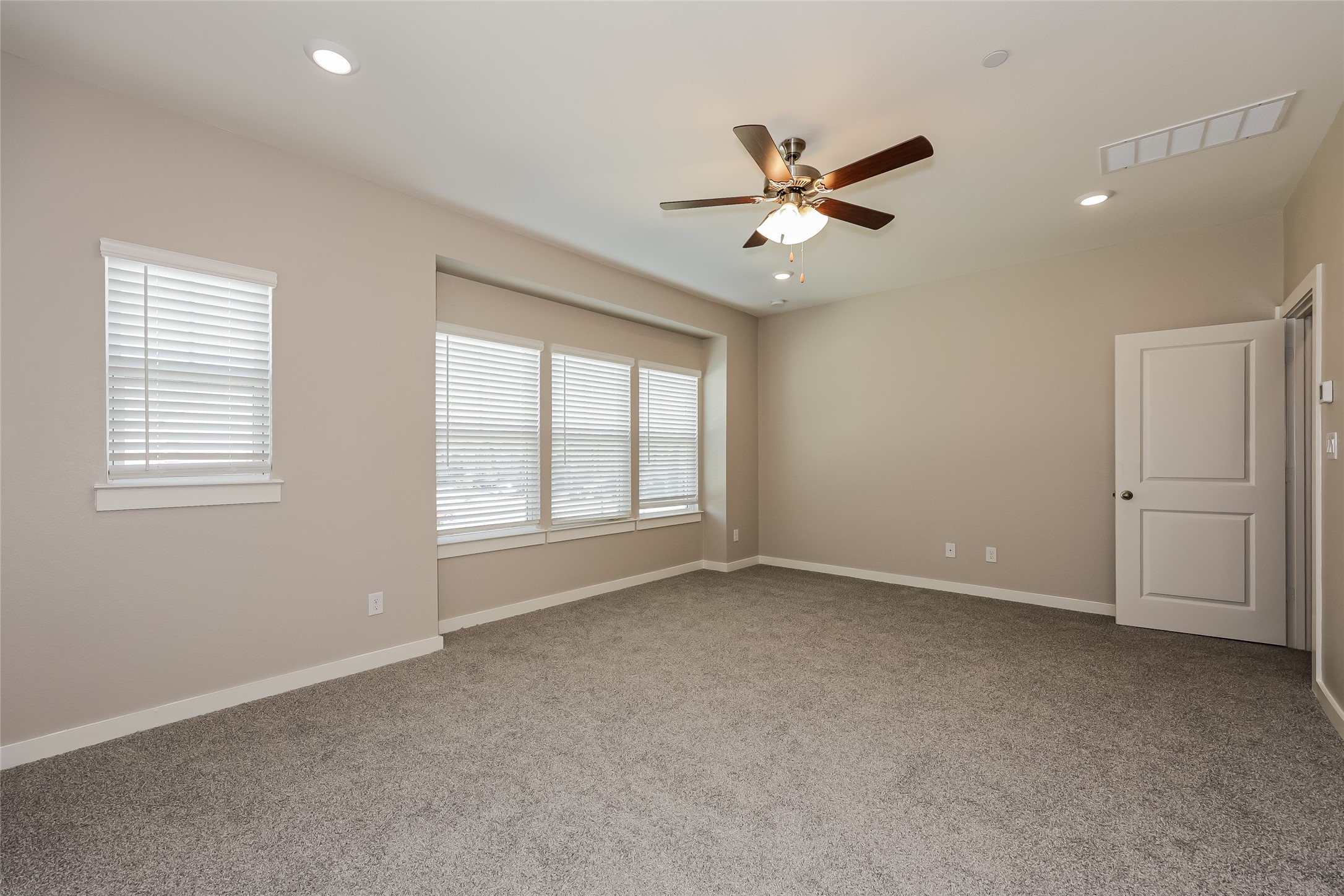 3027 Songbird Lane Garland TX 75043