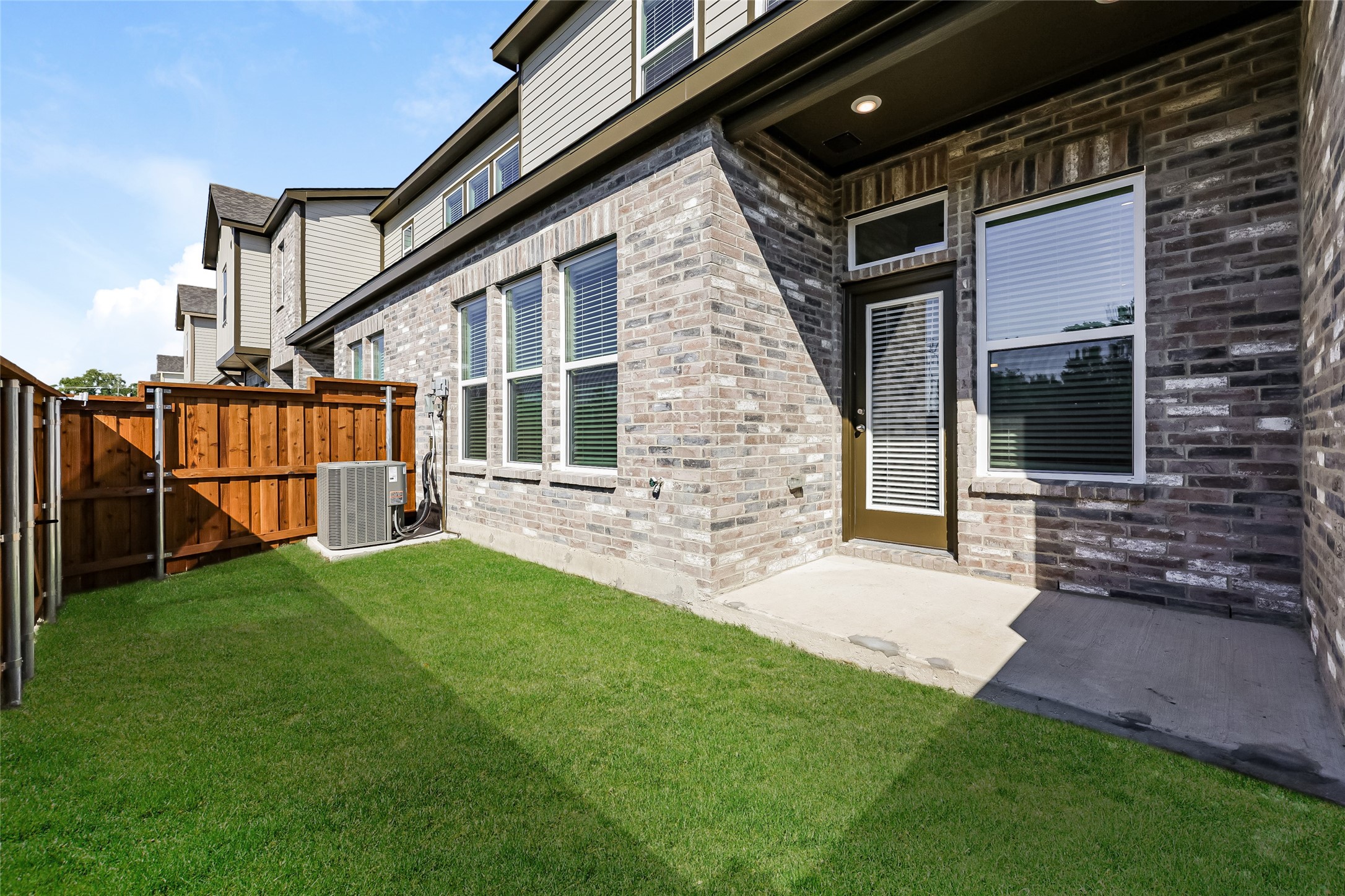 3027 Songbird Lane Garland TX 75043