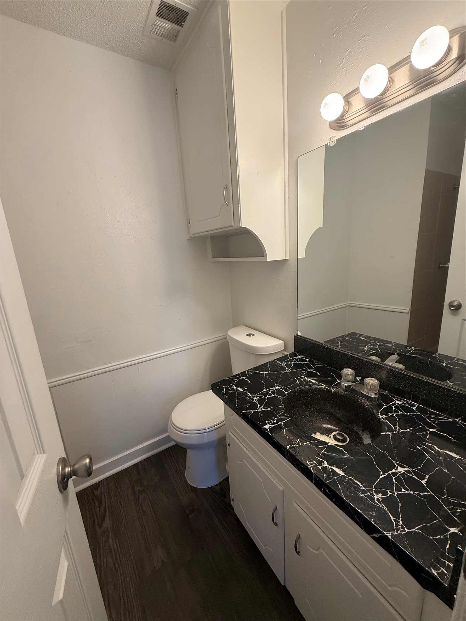 708 E Pecan Street Hurst TX 76053