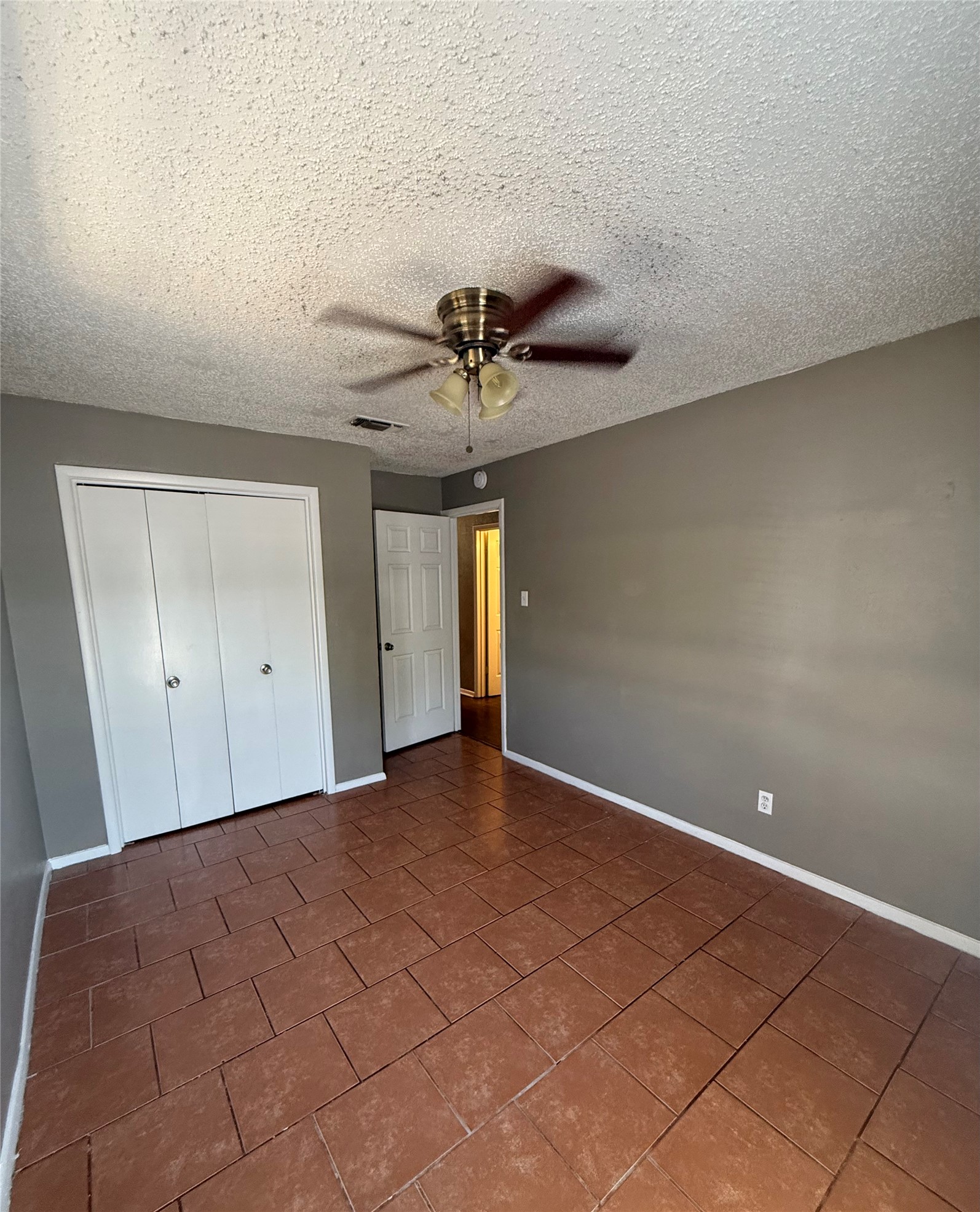 708 E Pecan Street Hurst TX 76053