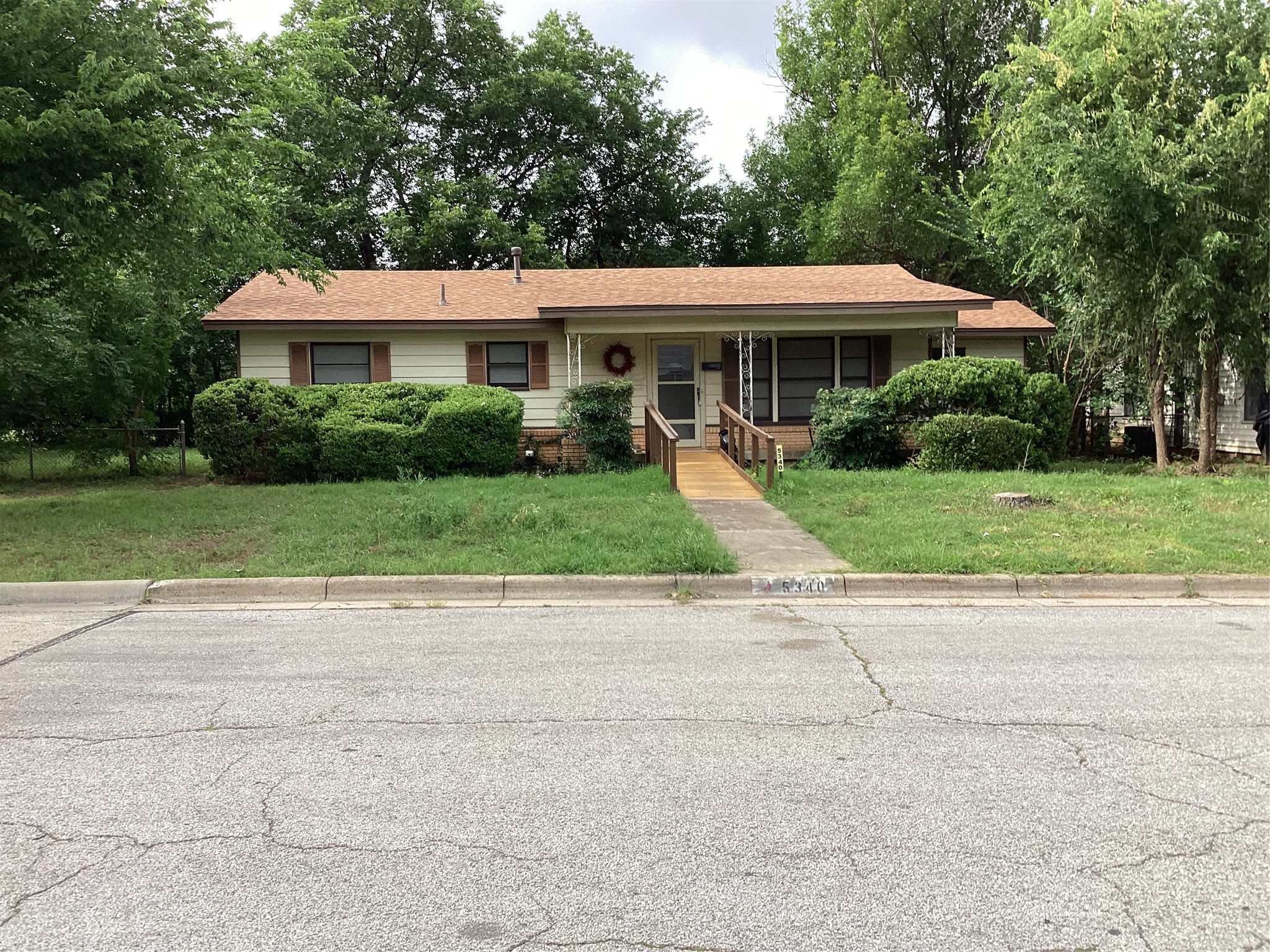 5340 Jerri Lane Haltom City TX 76117