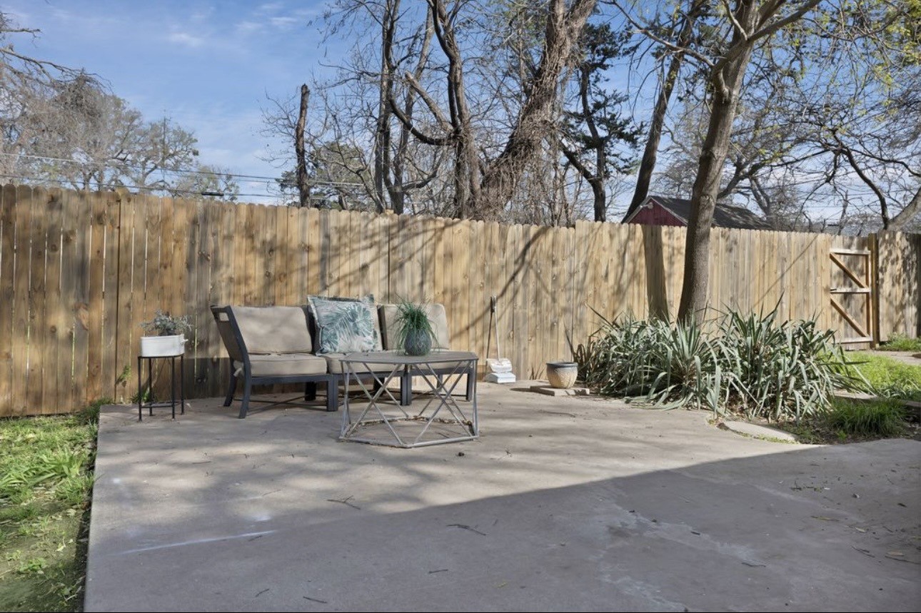 928 S Windomere Avenue Dallas TX 75208
