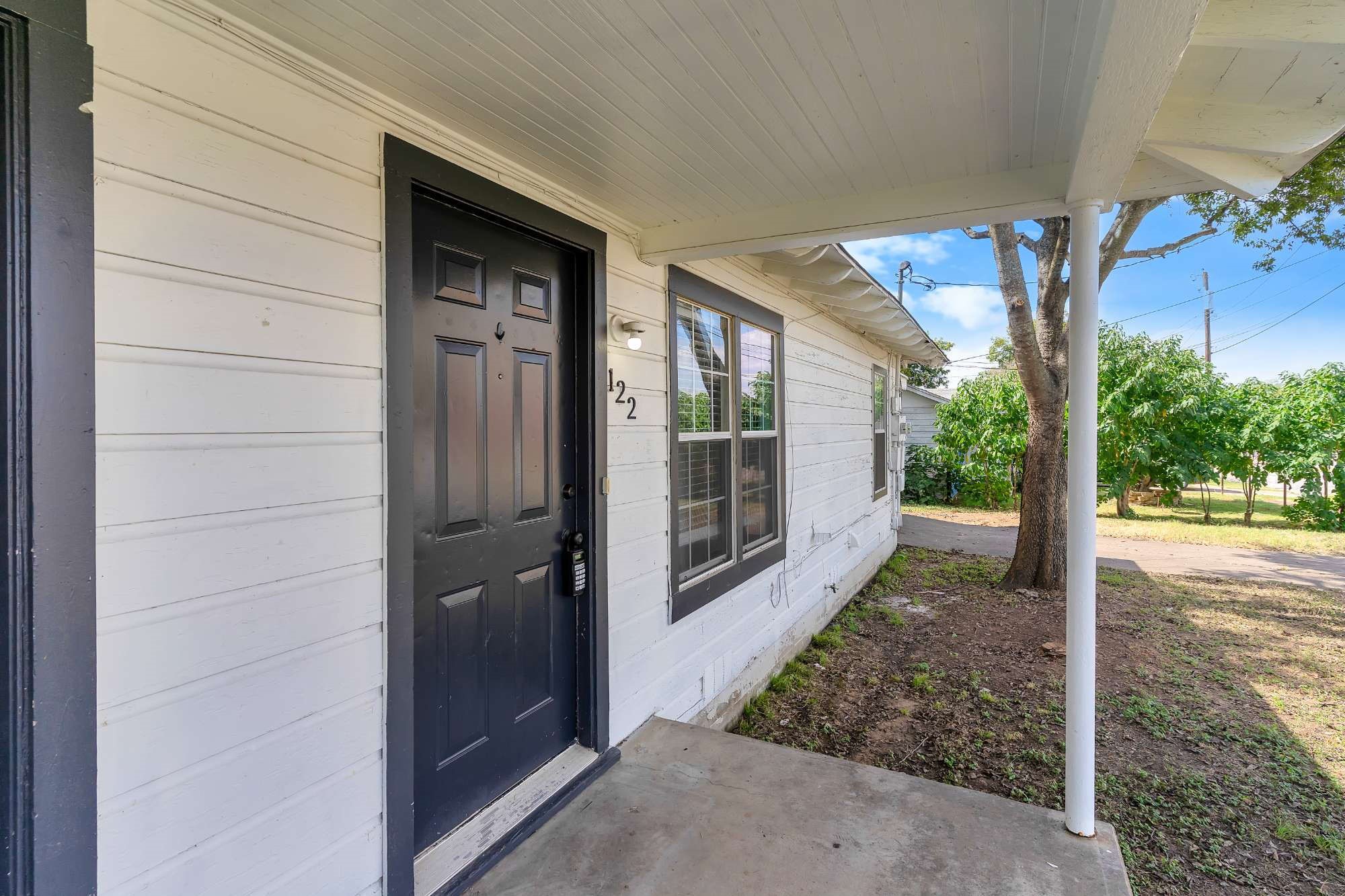 122 Ramsey Avenue Cleburne TX 76031