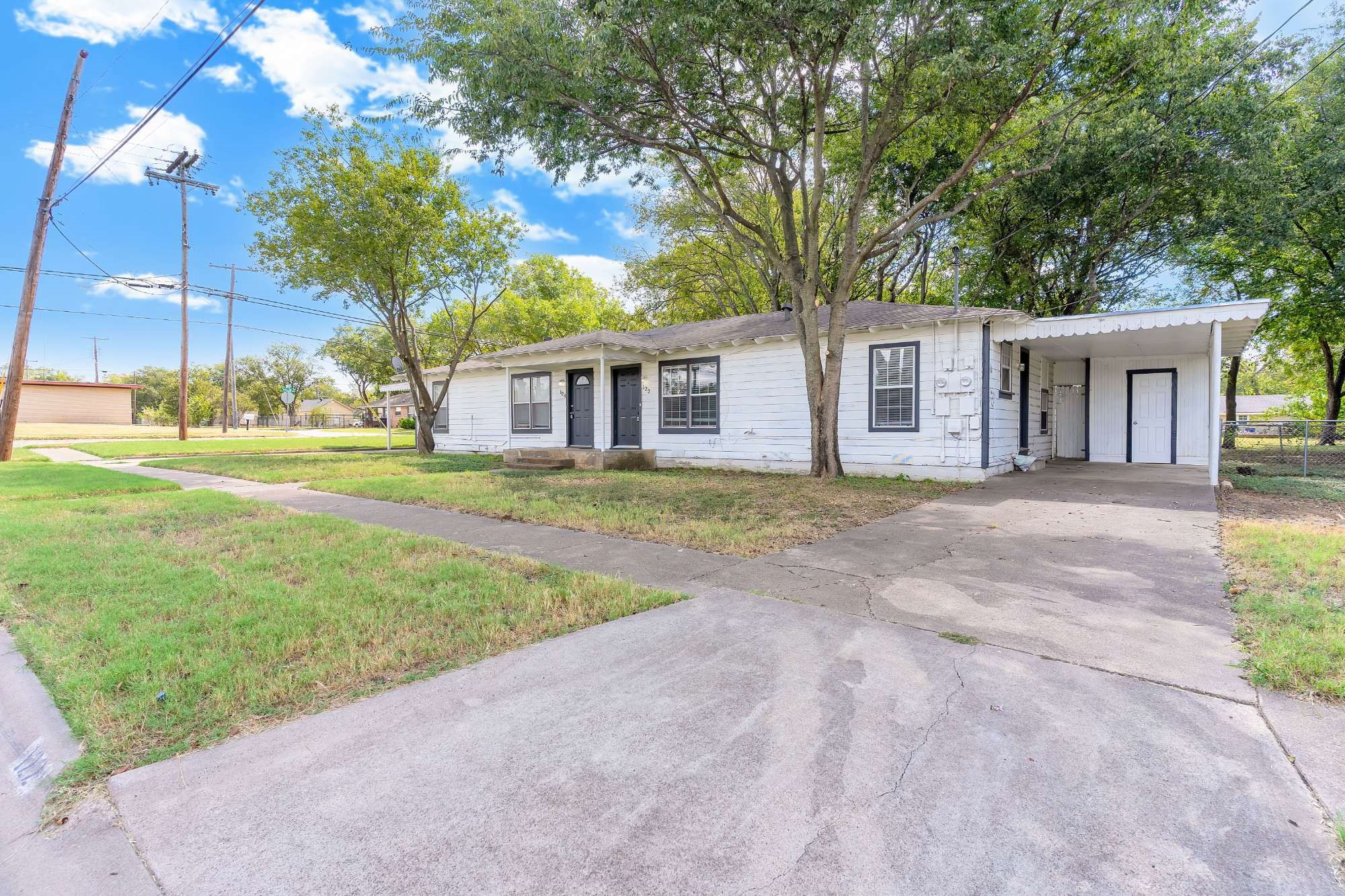 122 Ramsey Avenue Cleburne TX 76031