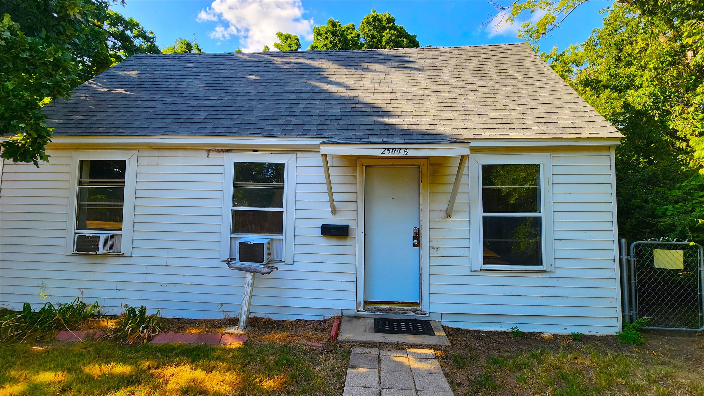 2604 N Locust Street Denton TX 76209
