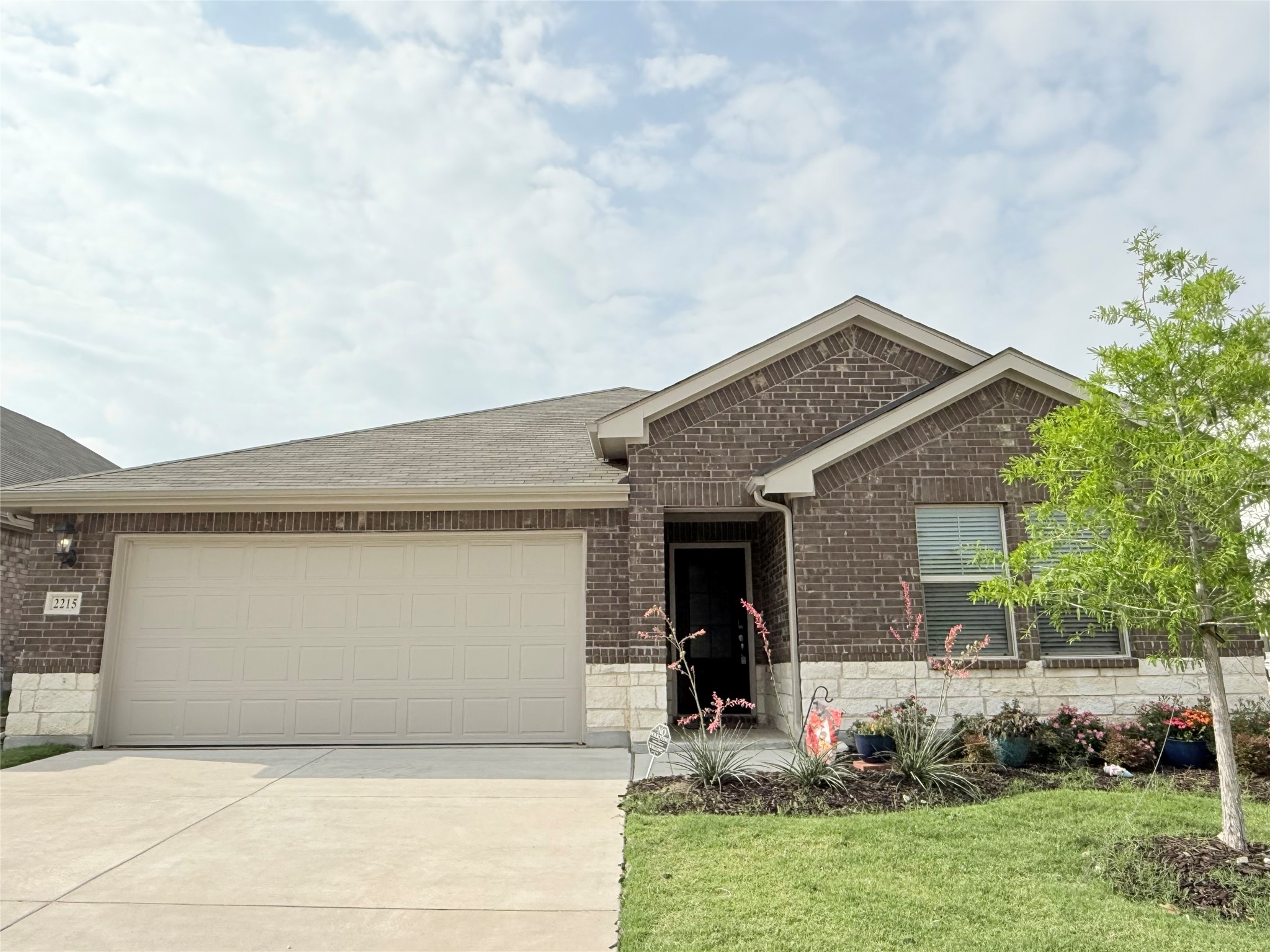 2215 Gustavus Drive Sherman TX 75092