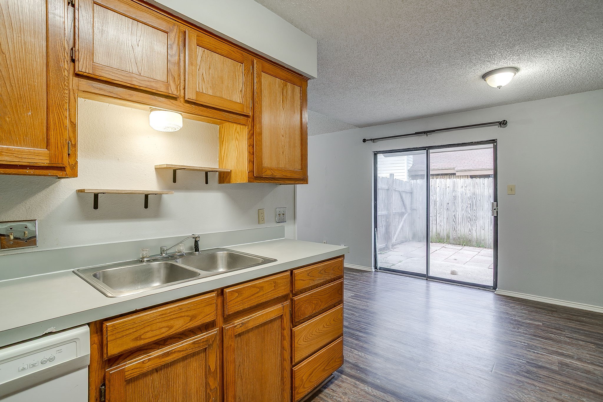 926 Irene Street Burleson TX 76028
