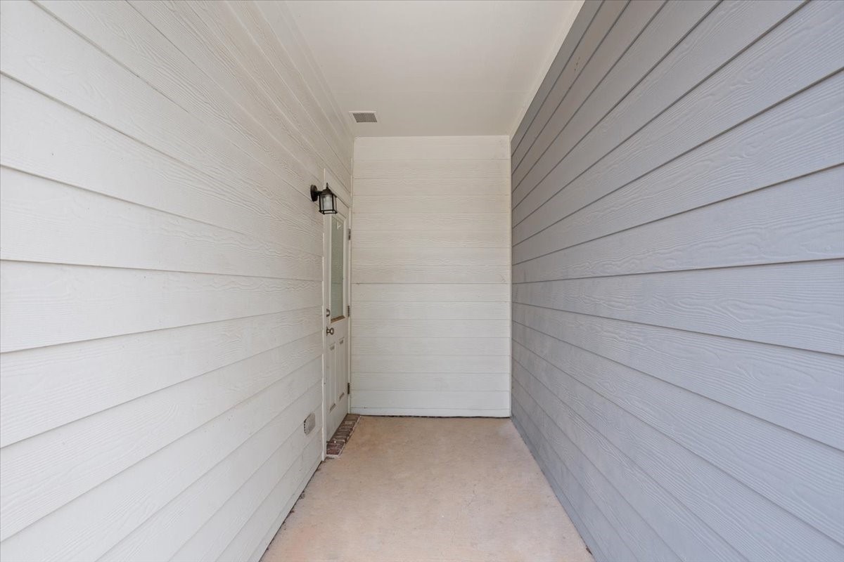 716 S Main Street Mcgregor TX 76657