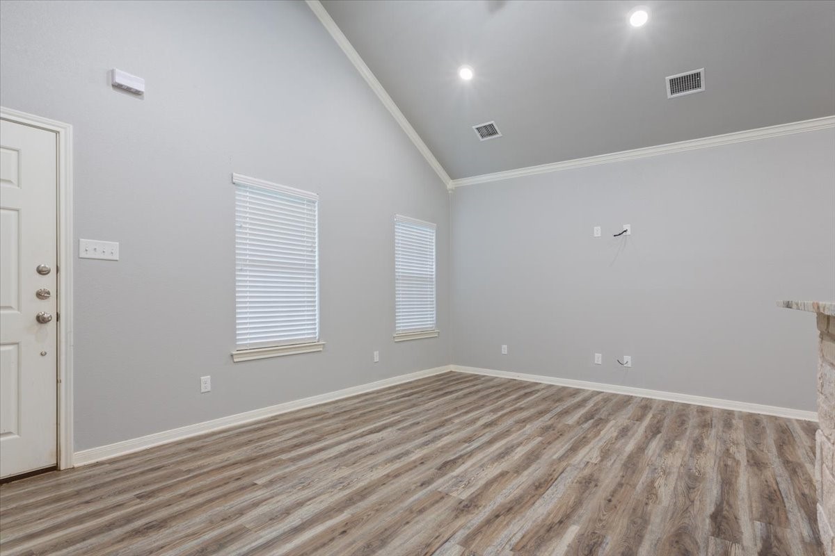 716 S Main Street Mcgregor TX 76657
