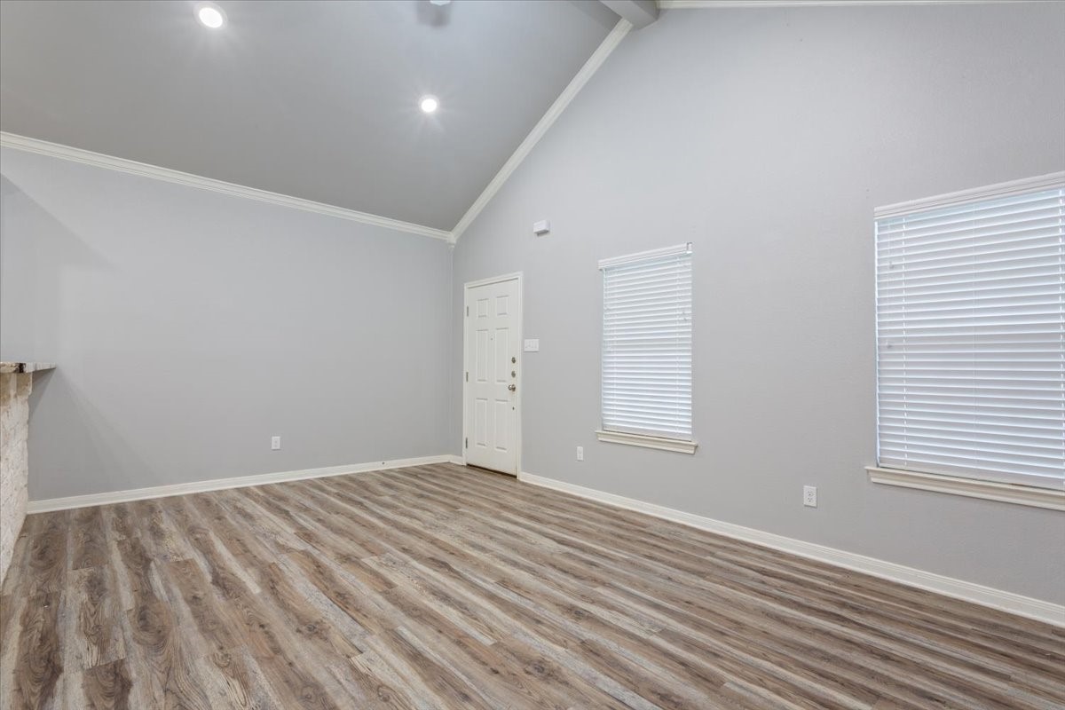 716 S Main Street Mcgregor TX 76657