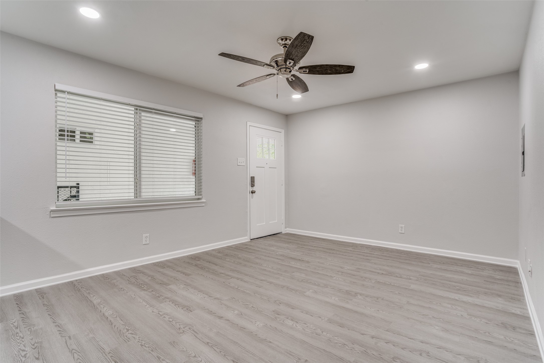 5444 Gaston Avenue Dallas TX 75214