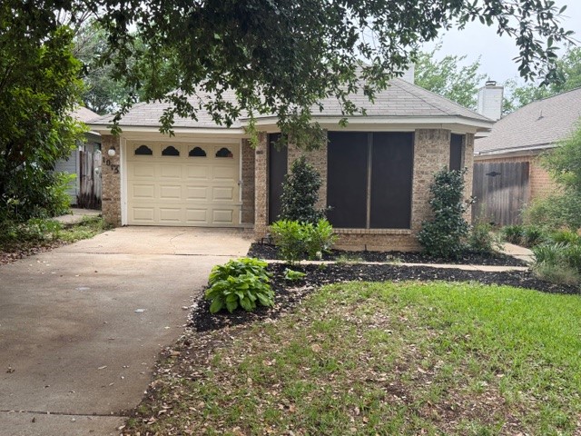 1015 Bull Run Denton TX 76209