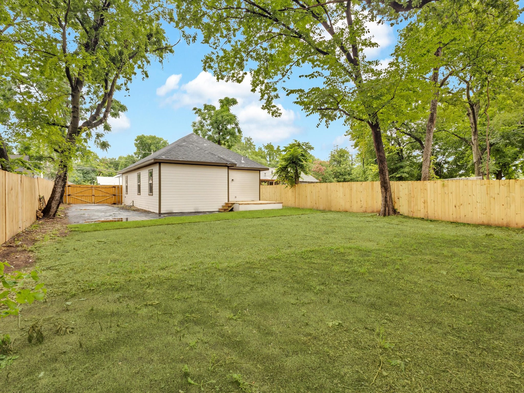 3526 Elsie Faye Heggins Street Dallas TX 75210
