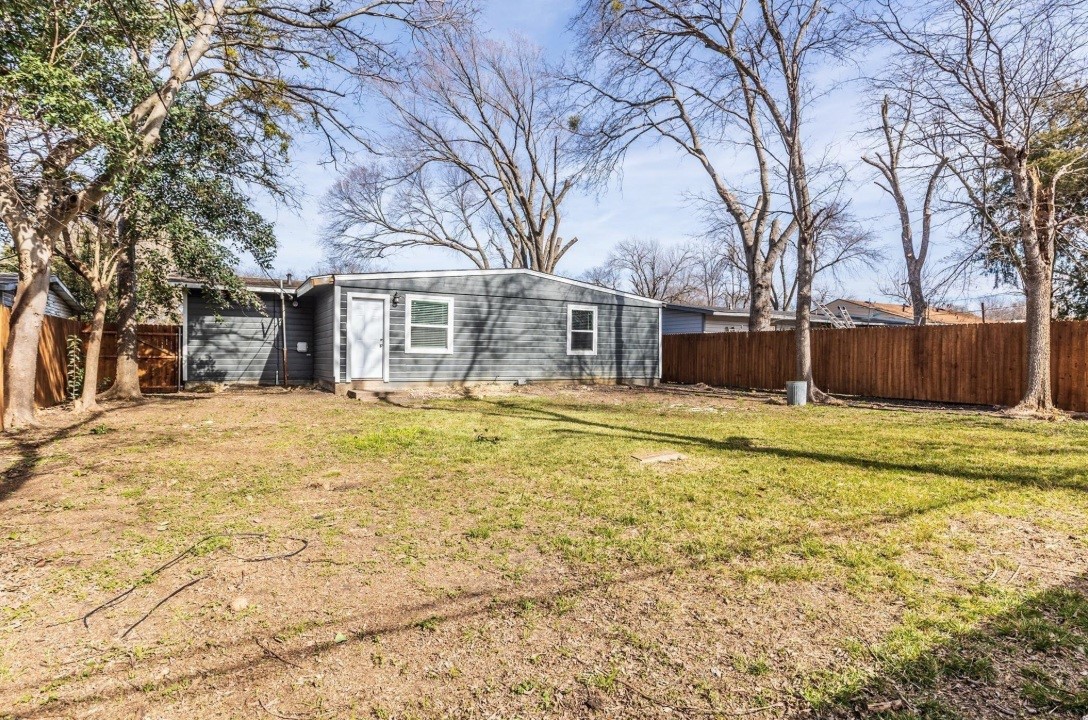 2134 Fenwick Drive Dallas TX 75228