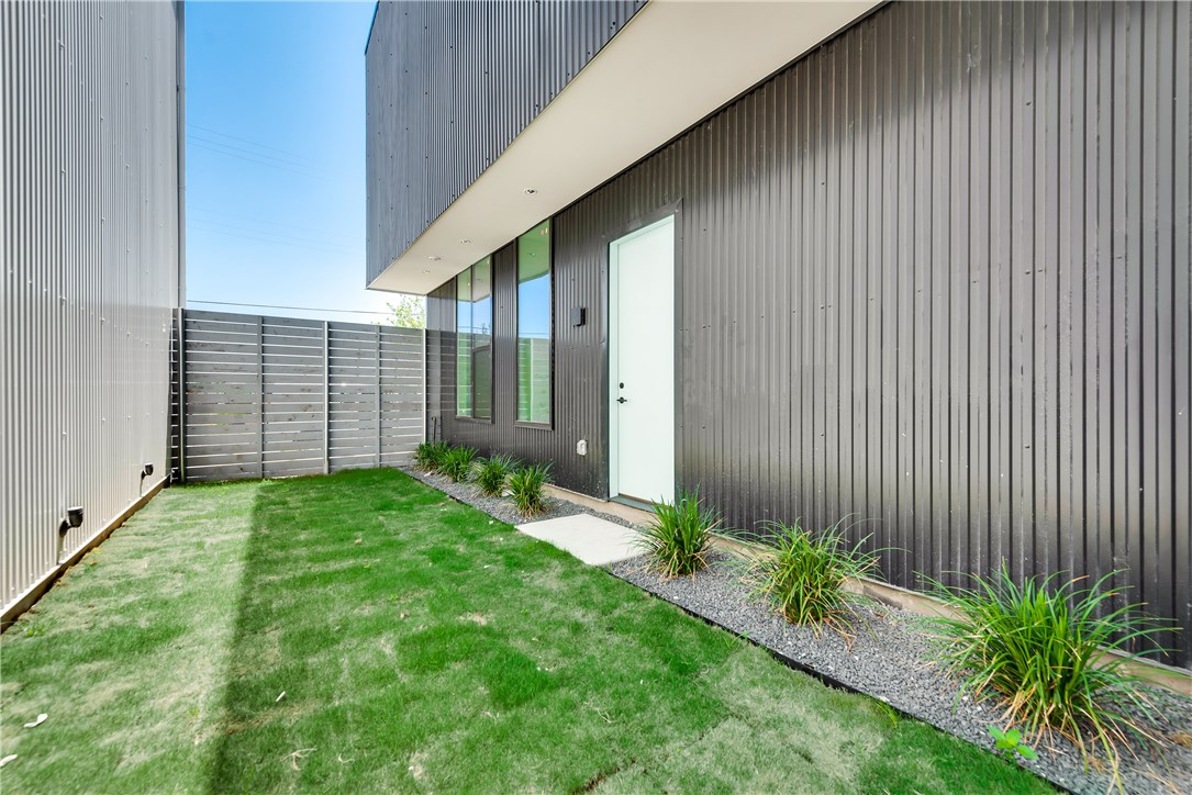 1504 Burlew Street Dallas TX 75204