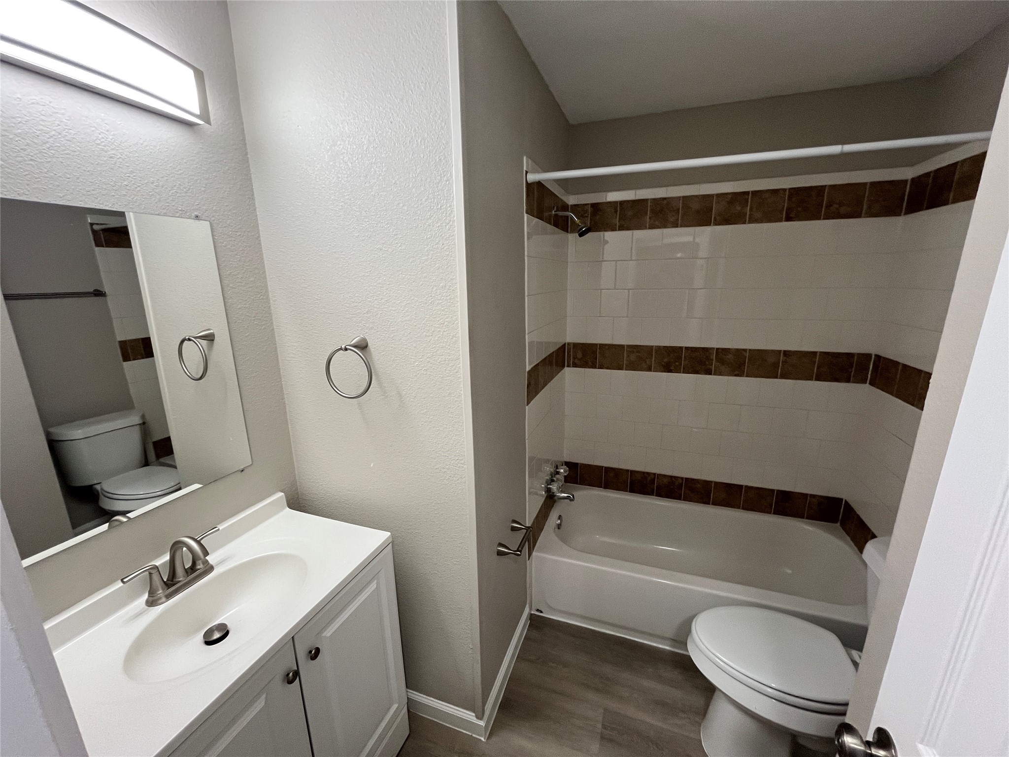 1201 Rose Garden Avenue Dallas TX 75217