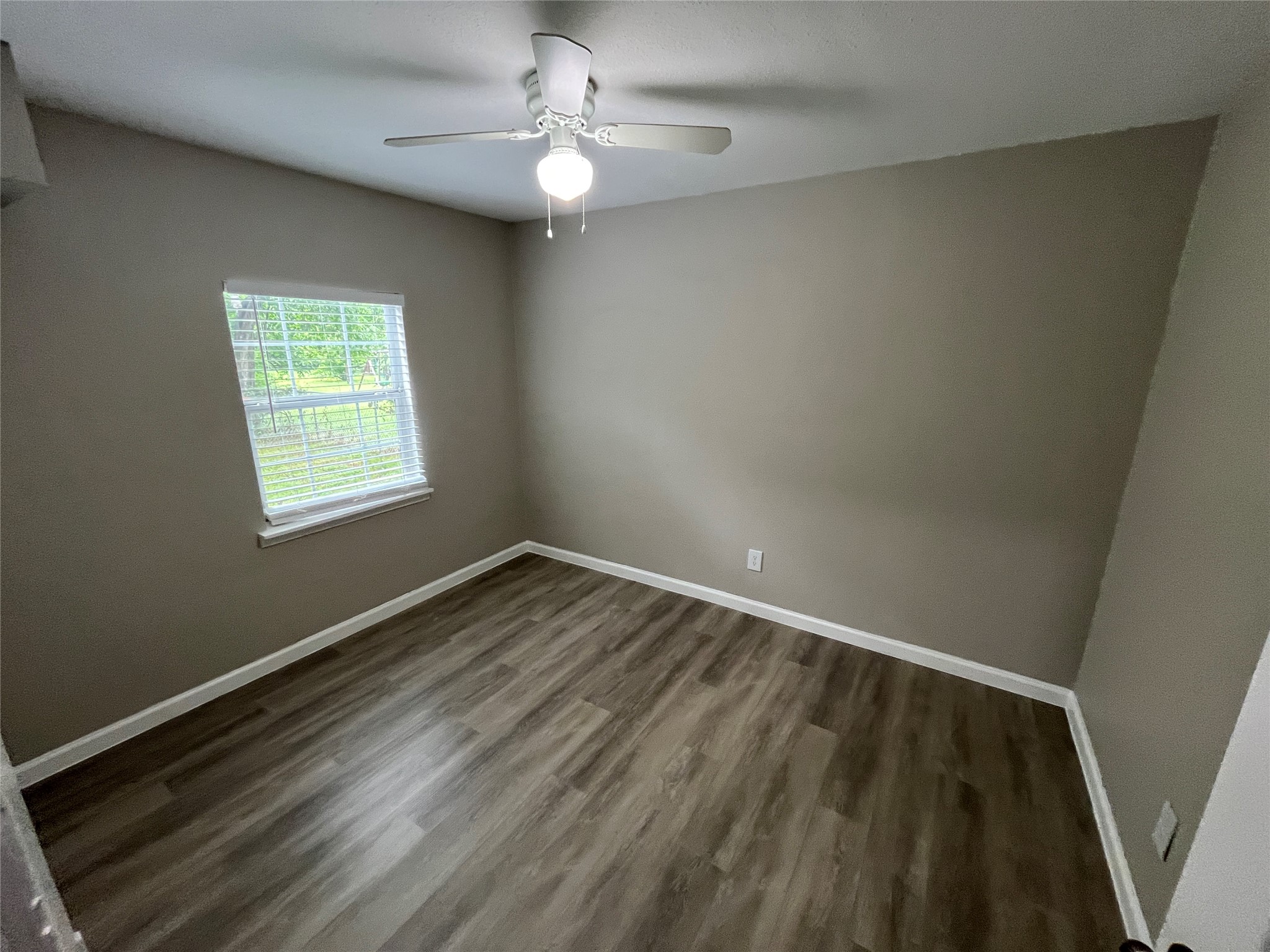 1201 Rose Garden Avenue Dallas TX 75217