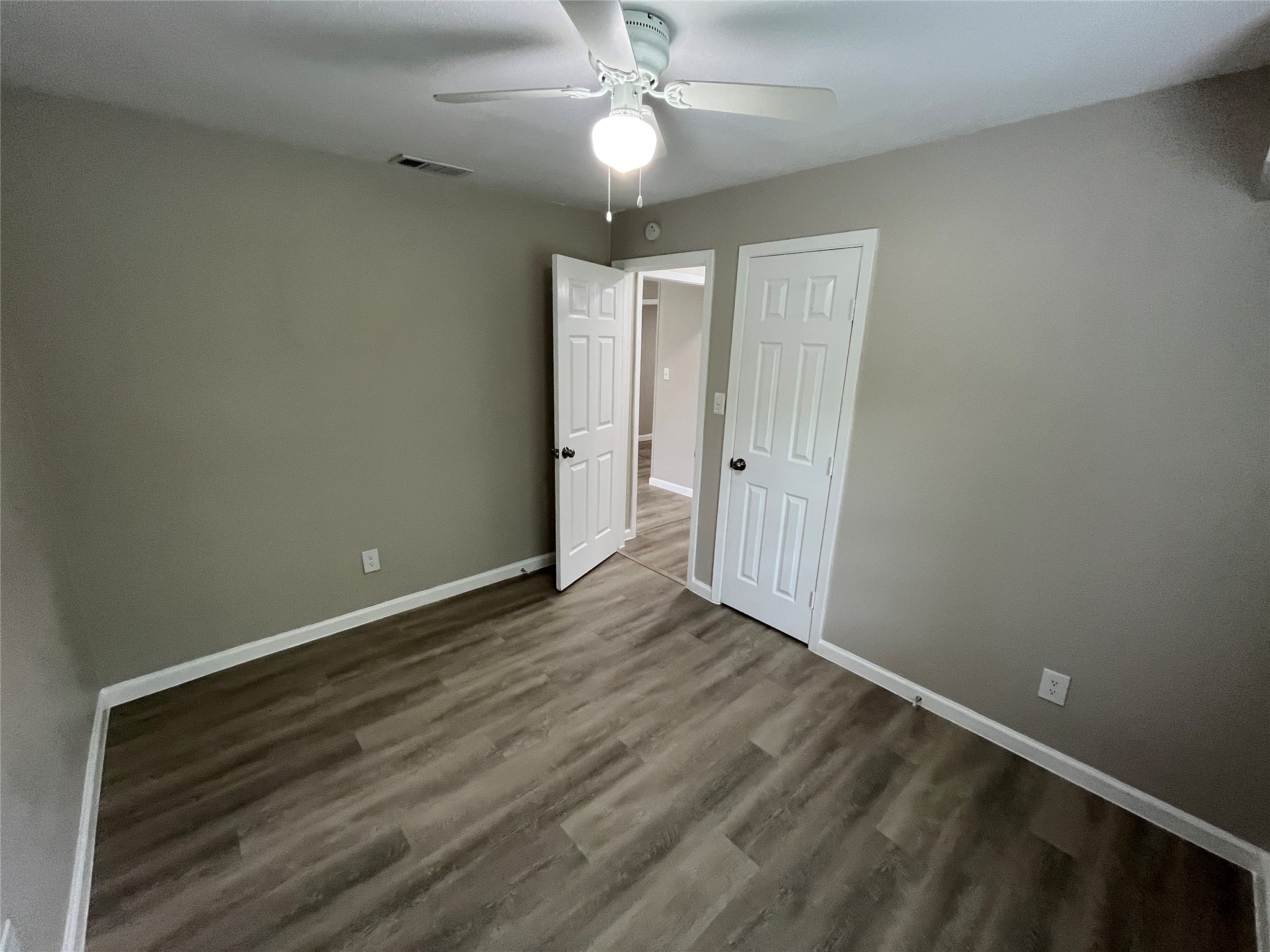 1201 Rose Garden Avenue Dallas TX 75217