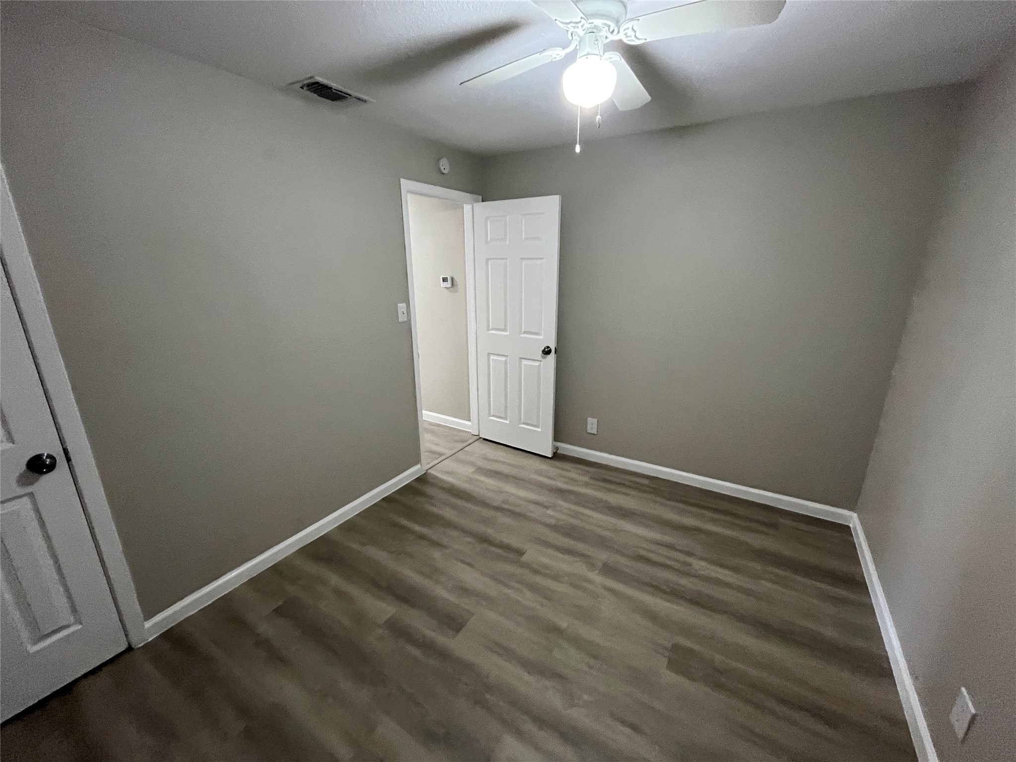 1201 Rose Garden Avenue Dallas TX 75217