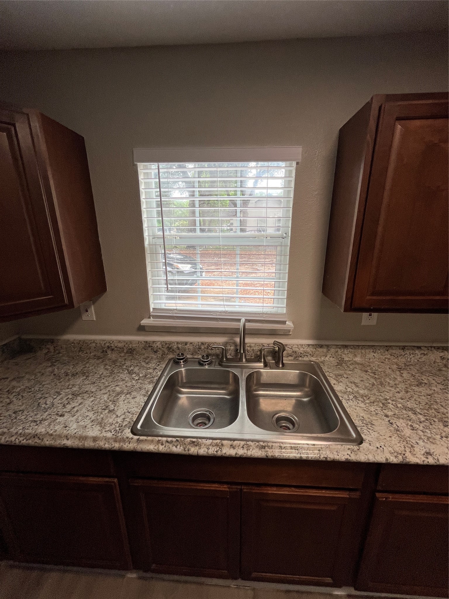 1201 Rose Garden Avenue Dallas TX 75217