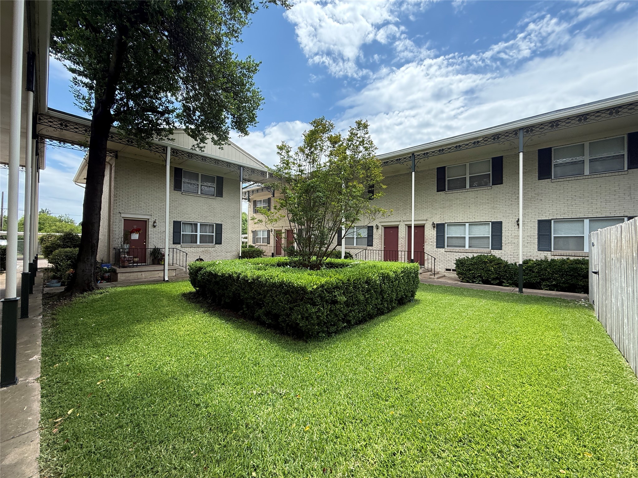10450 E Northwest Highway Dallas TX 75238
