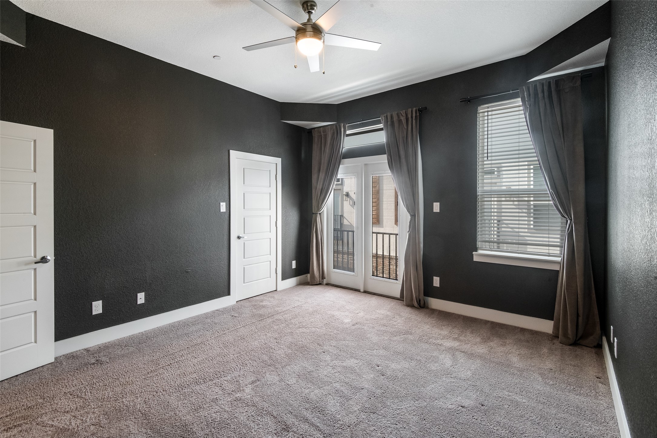 2133 Lovedale Avenue Dallas TX 75235