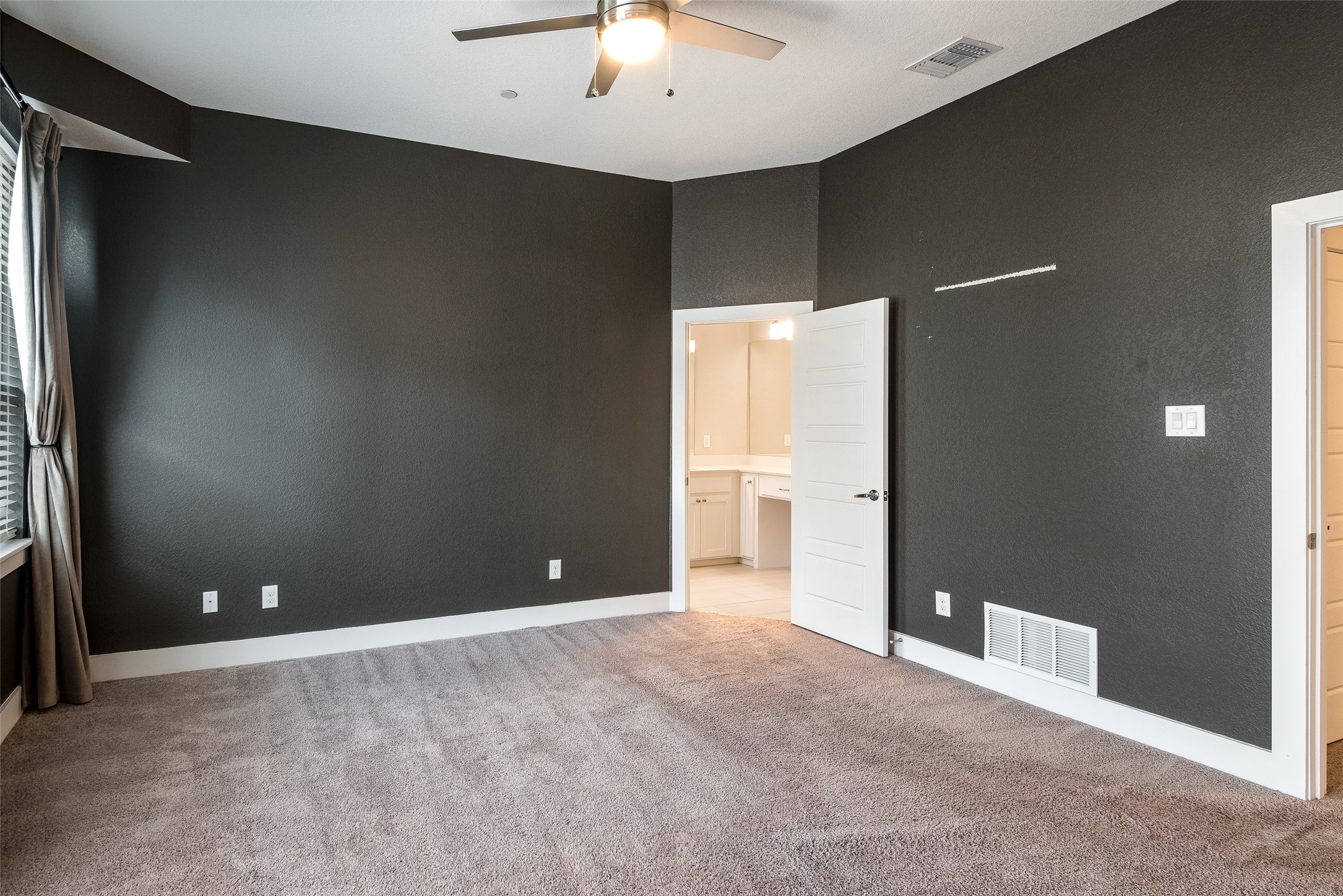 2133 Lovedale Avenue Dallas TX 75235