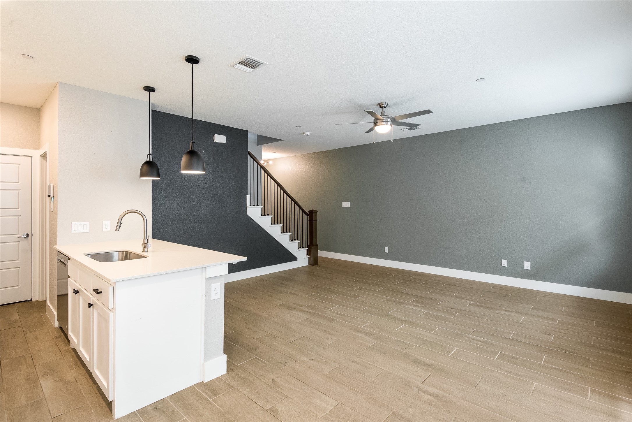 2133 Lovedale Avenue Dallas TX 75235
