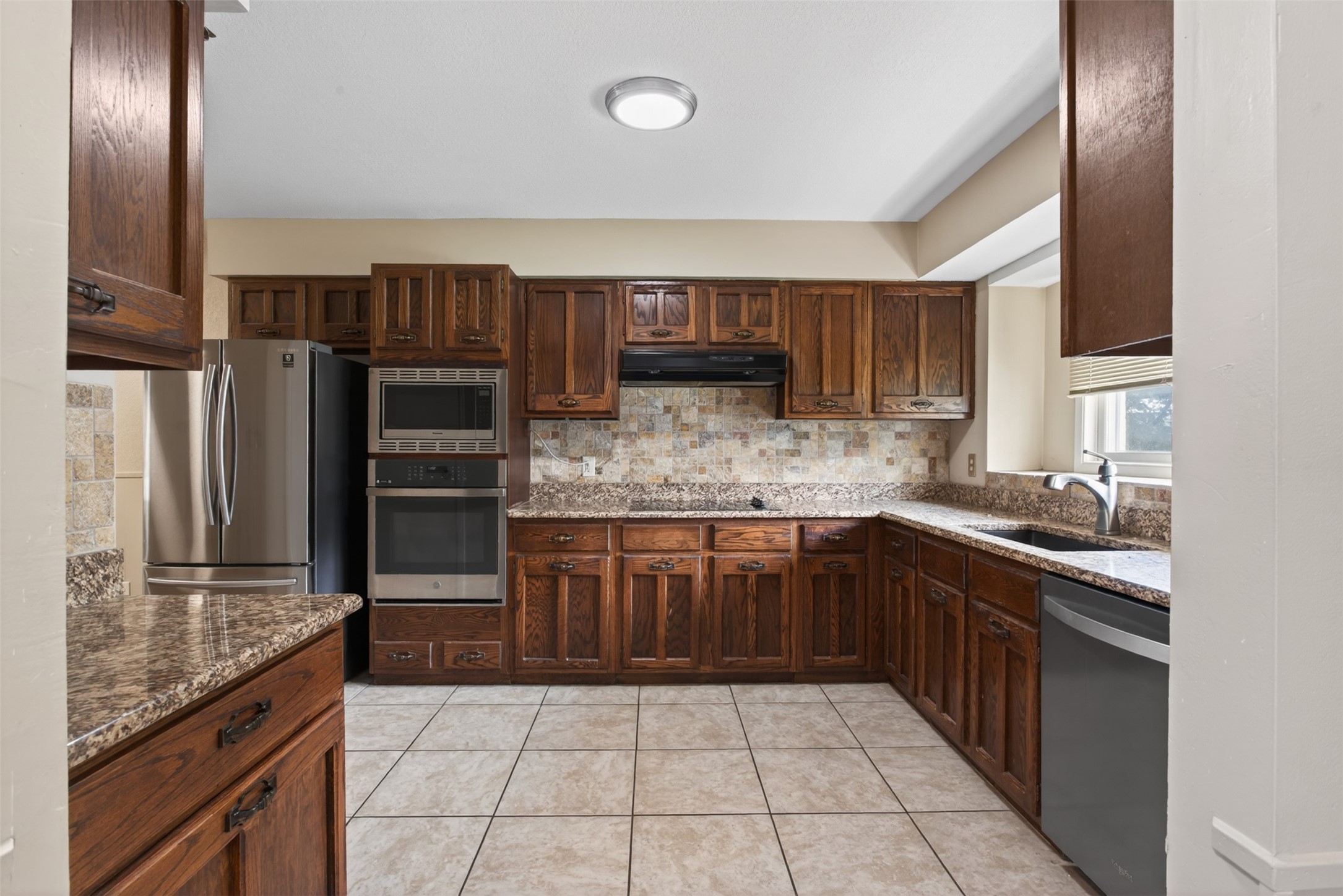4202 Indian Creek Court Granbury TX 76049