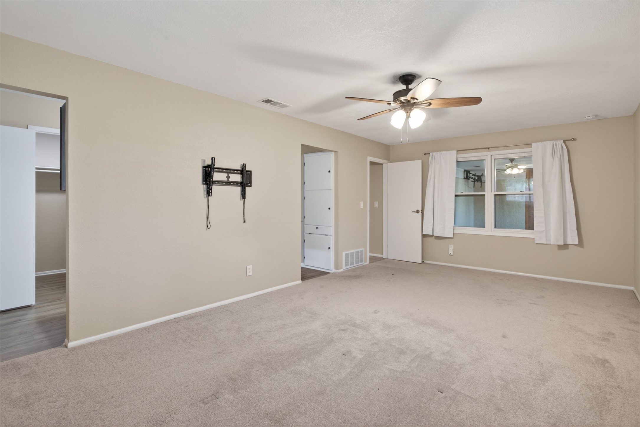 4202 Indian Creek Court Granbury TX 76049