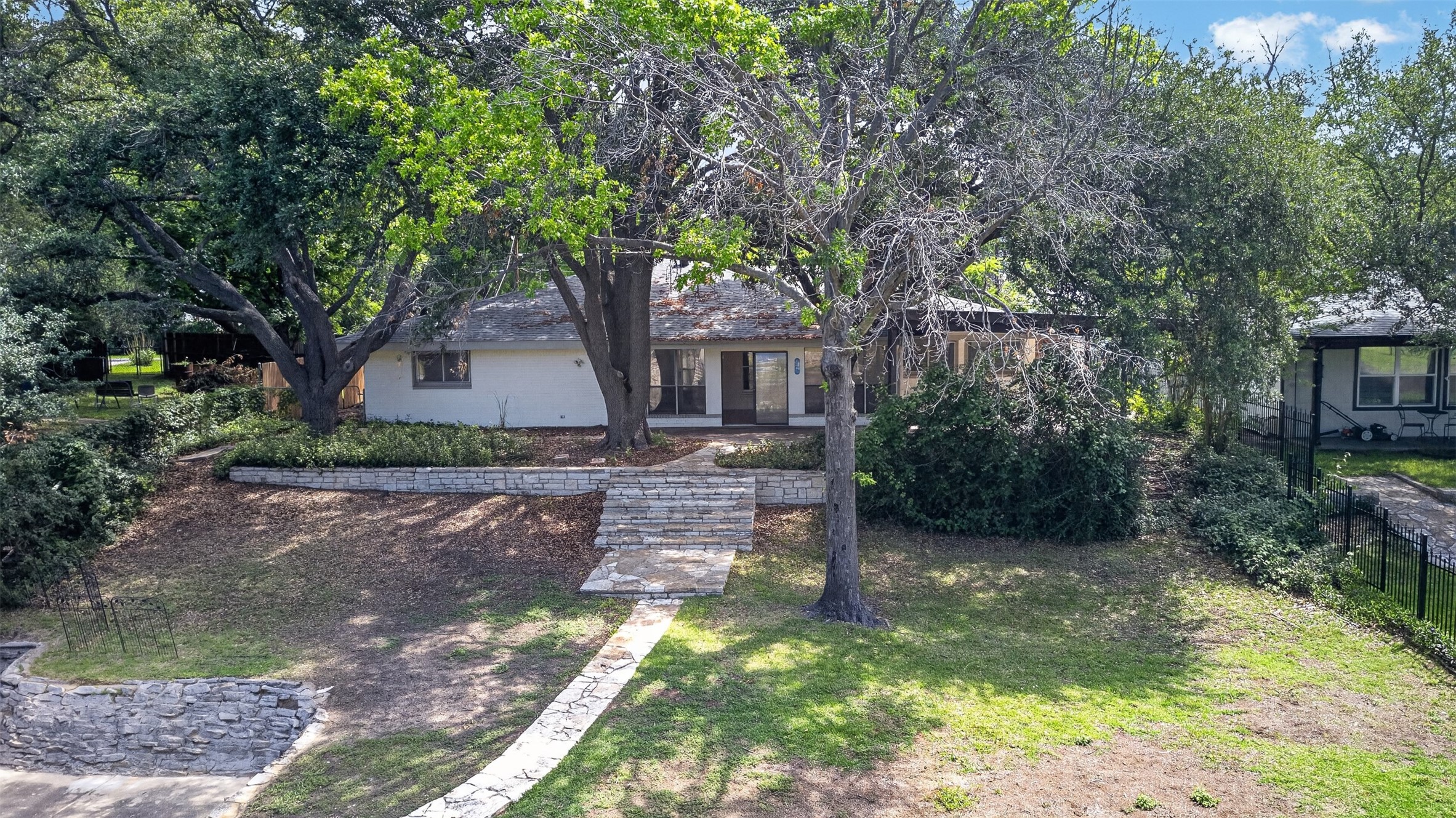 4202 Indian Creek Court Granbury TX 76049
