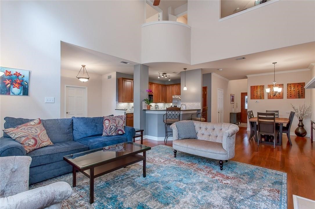 5735 Richmond Avenue Dallas TX 75206