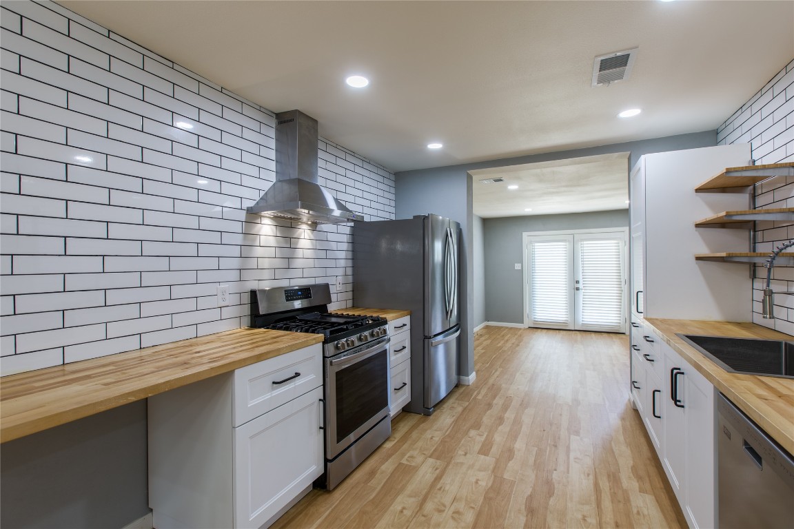 4443 Kelton Drive Dallas TX 75209