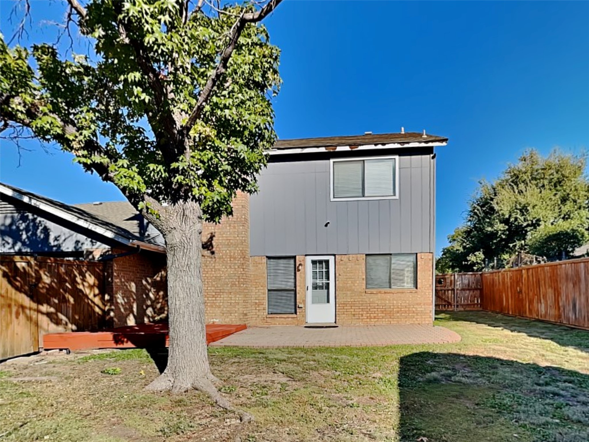 1920 Oakbluff Drive Carrollton TX 75007