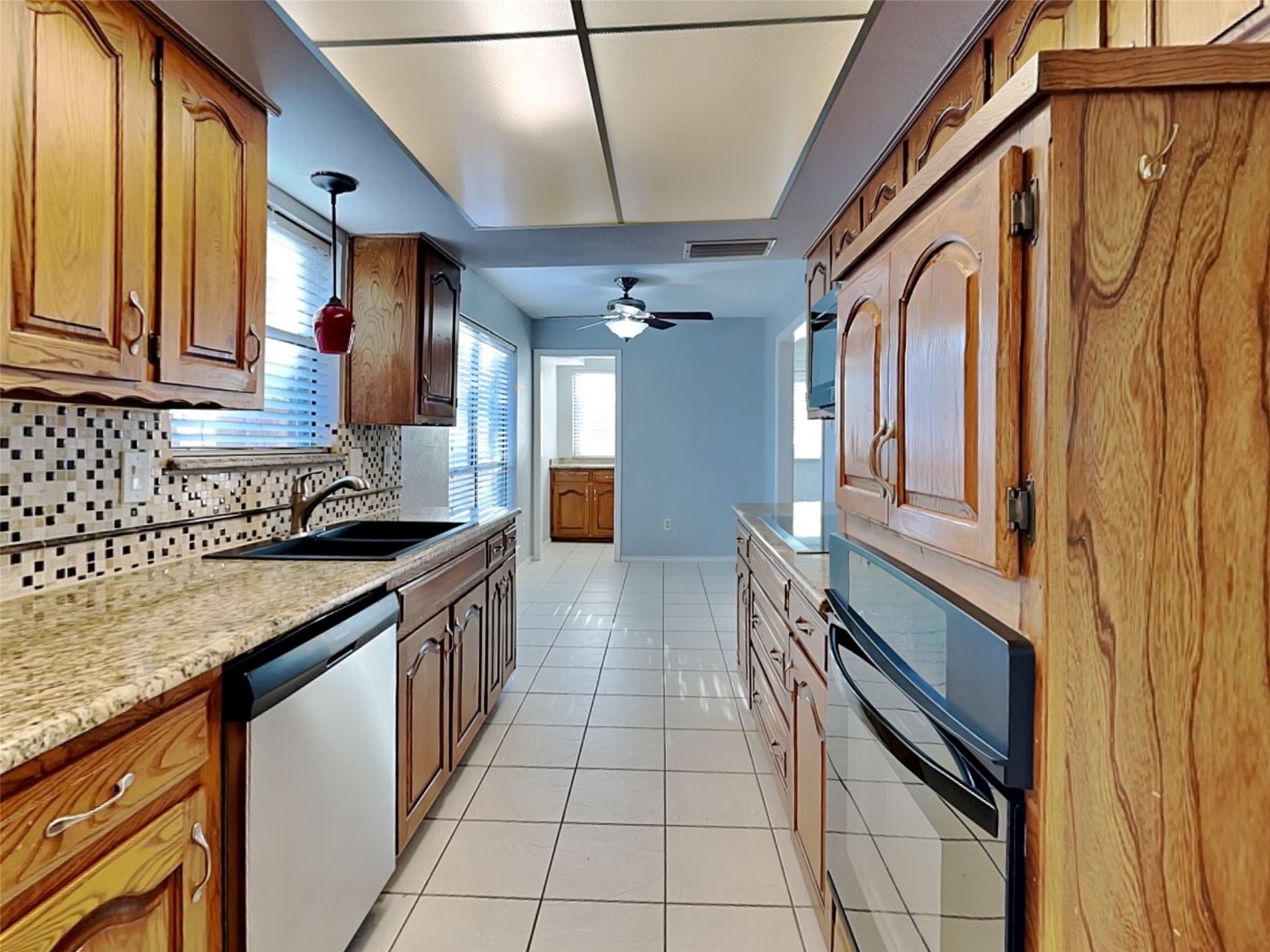 1920 Oakbluff Drive Carrollton TX 75007