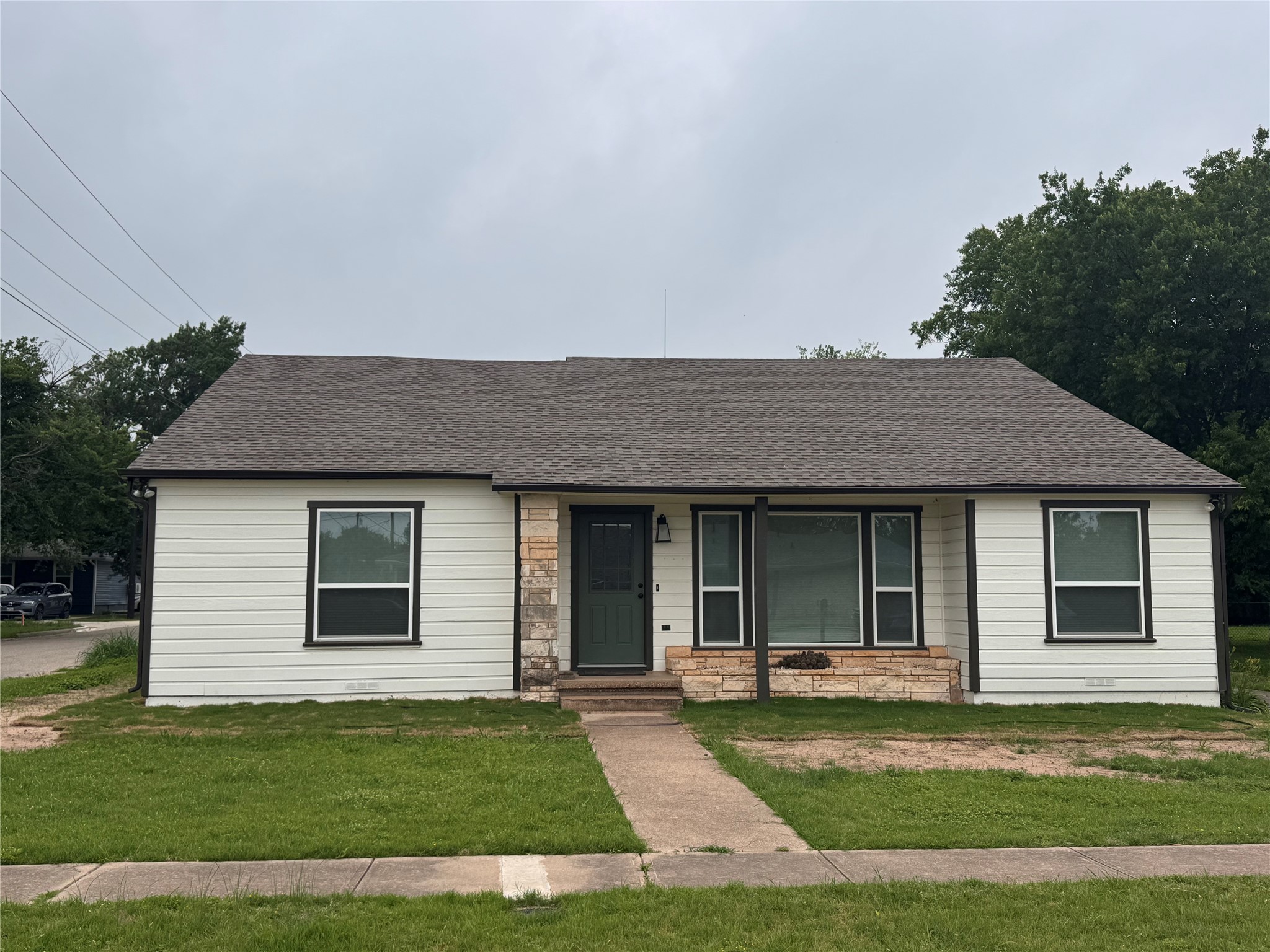 410 S Hannaford Street Granbury TX 76048