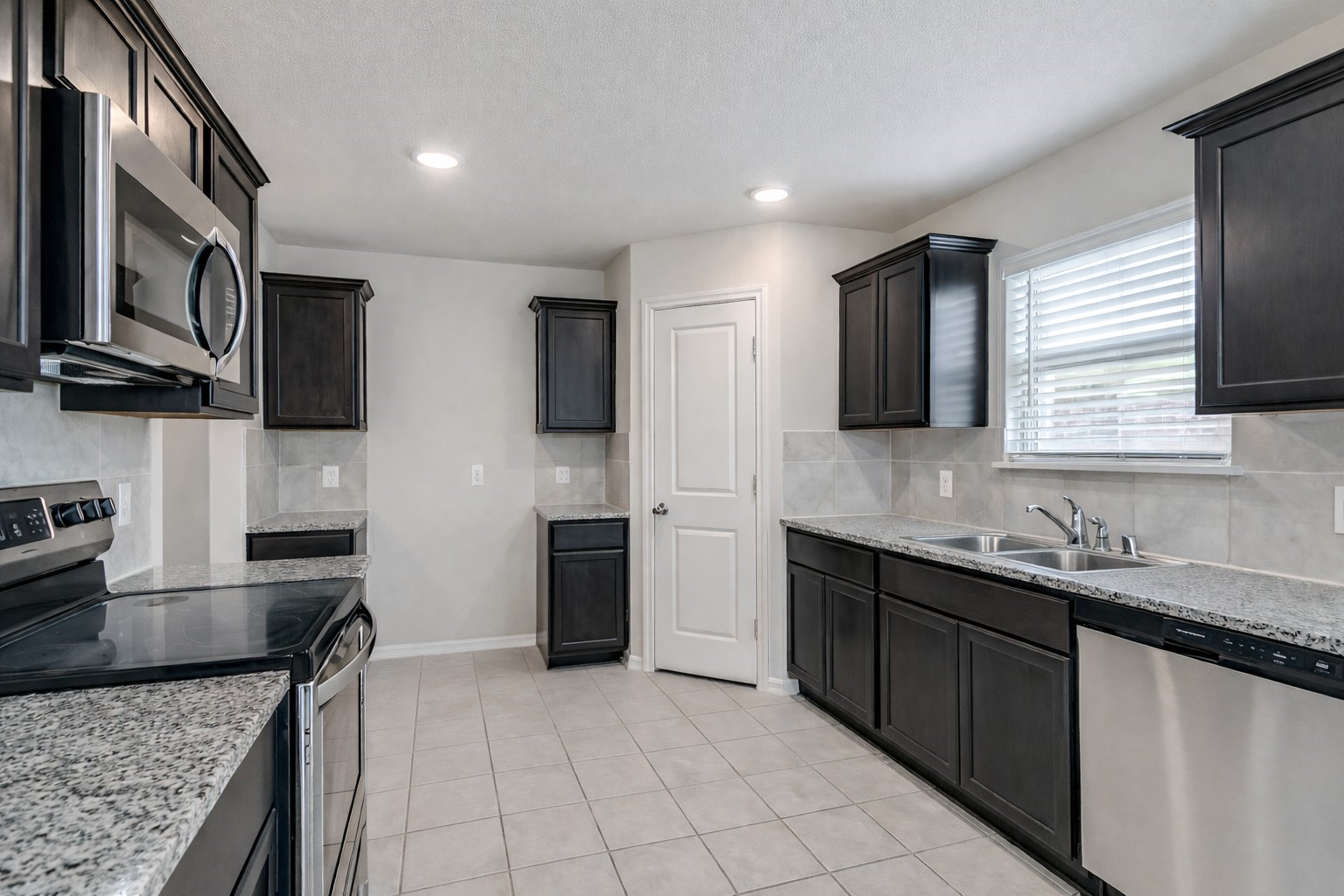 914 Decker Drive Fate TX 75189