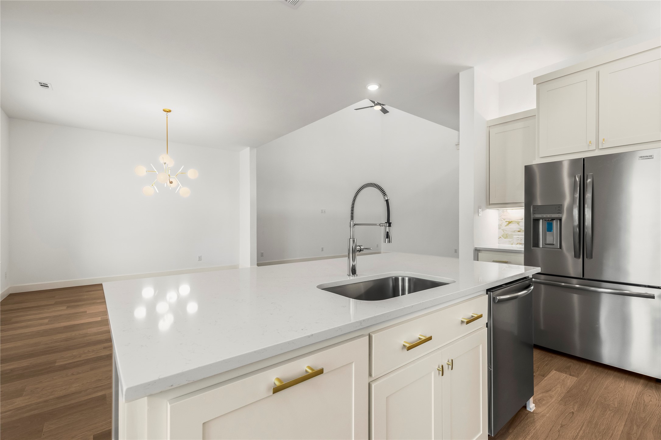 15668 Gladeside Avenue Frisco TX 75033