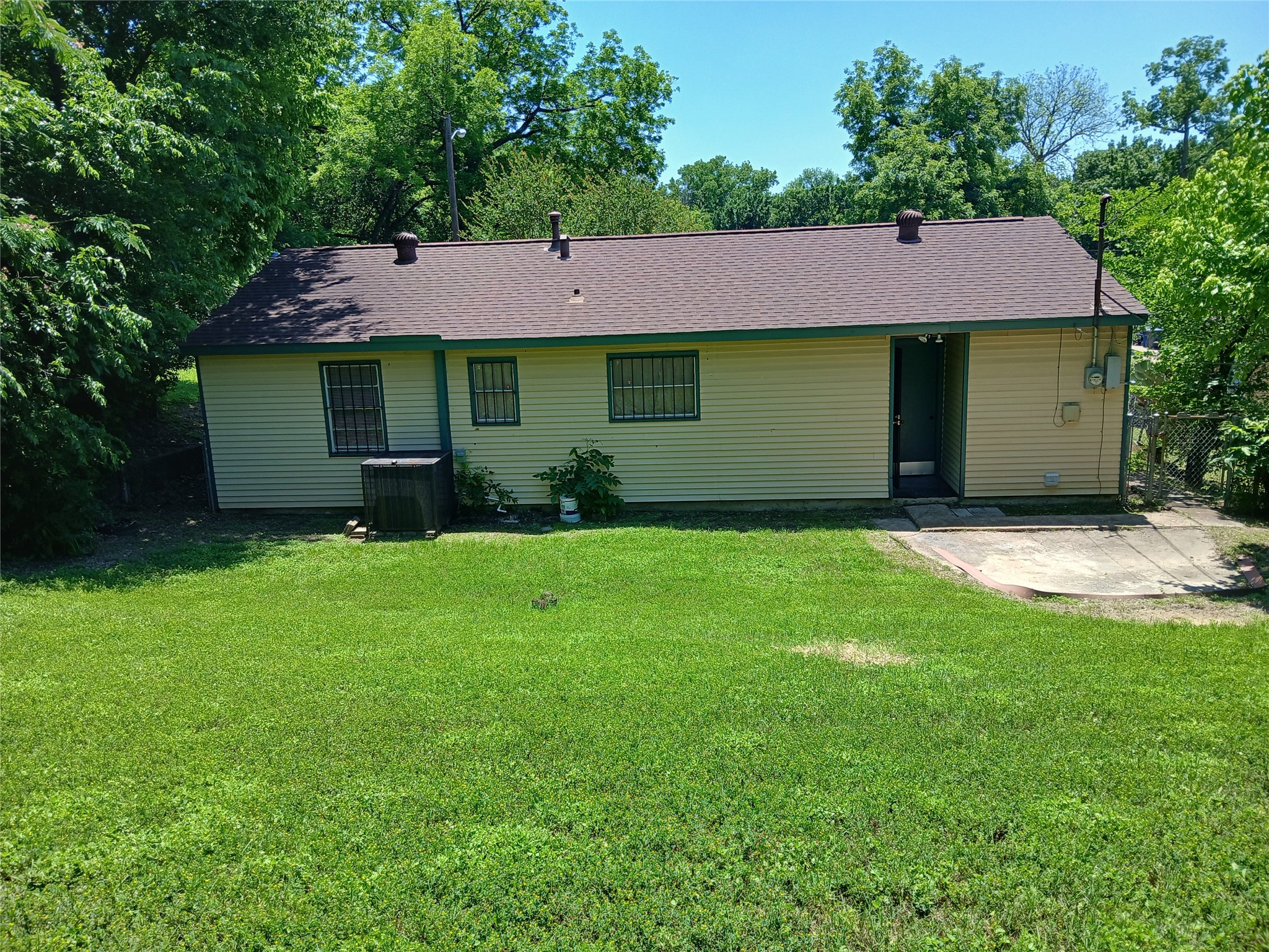 2557 Talco Drive Dallas TX 75241