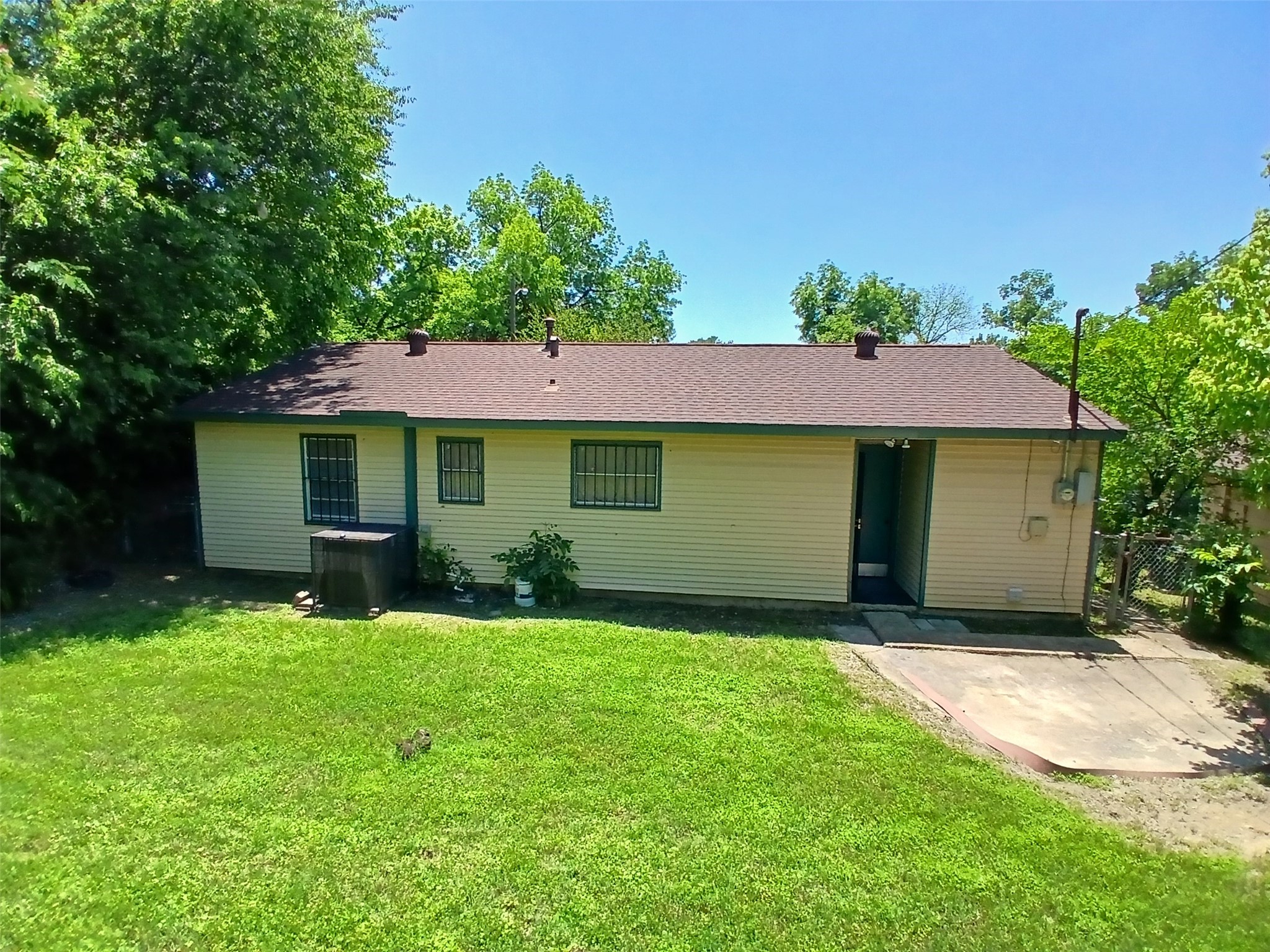2557 Talco Drive Dallas TX 75241