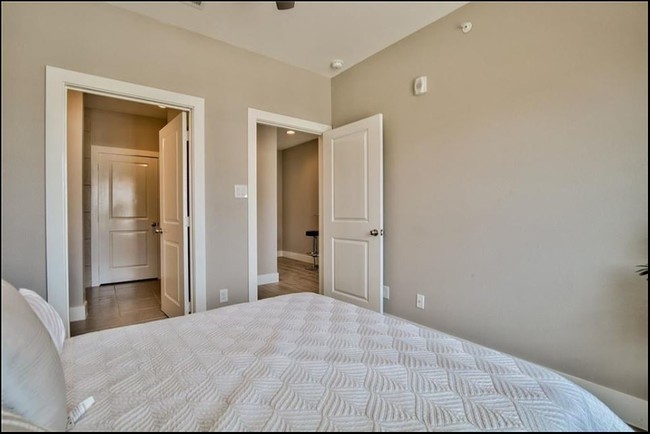 13609 W Pinnacle Circle Fort Worth TX 76040