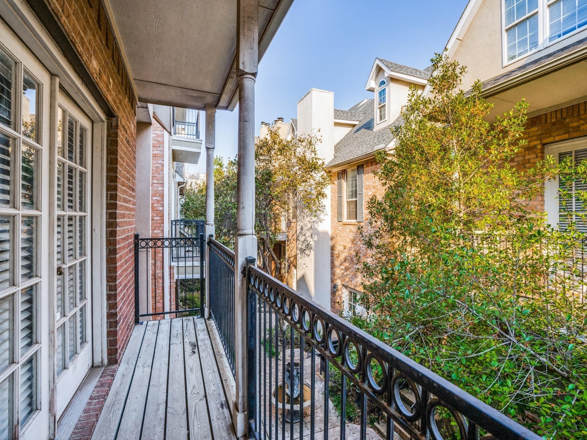 5707 Lewis Street Dallas TX 75206